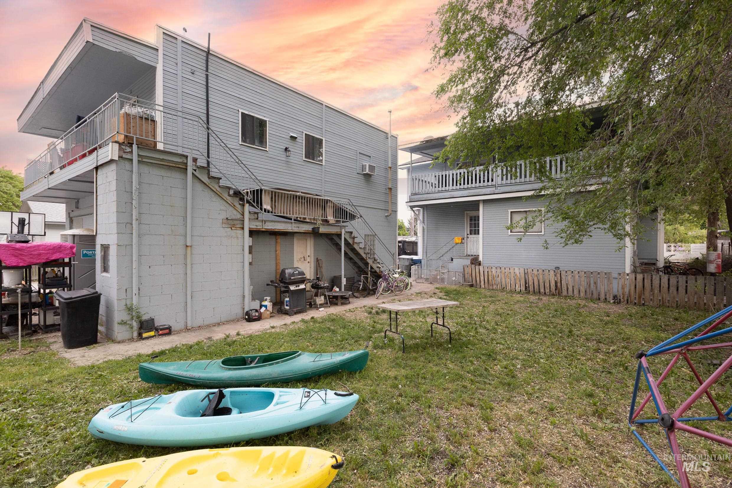 524 Lake Lowell Ave, Nampa, Idaho 83686, 4 Bedrooms, 2 Bathrooms, Residential Income For Sale, Price $699,990,MLS 98985108