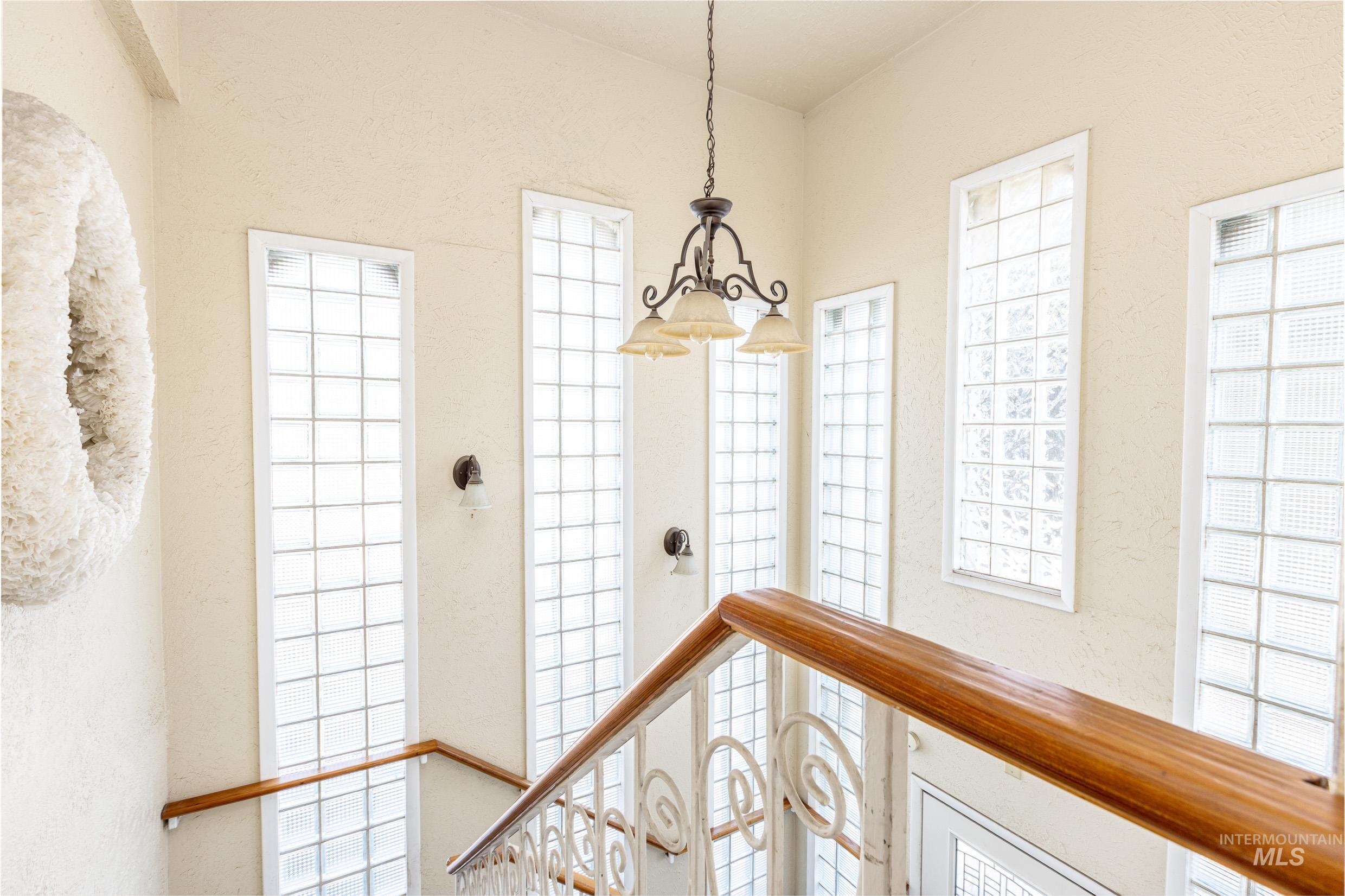 524 Lake Lowell Ave, Nampa, Idaho 83686, 4 Bedrooms, 2 Bathrooms, Residential Income For Sale, Price $699,990,MLS 98985108