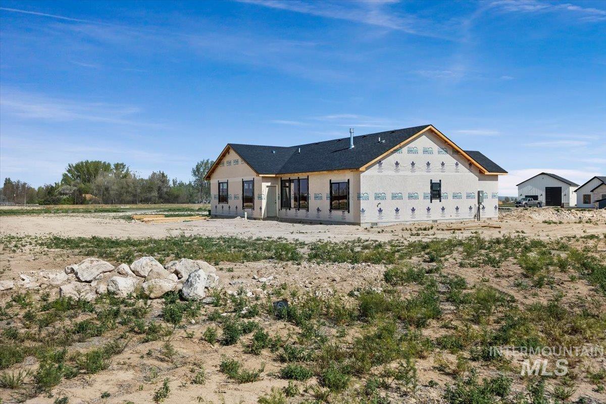 3705 N 2416 E, Filer, Idaho 83328, 3 Bedrooms, 2 Bathrooms, Residential For Sale, Price $599,900,MLS 98985109
