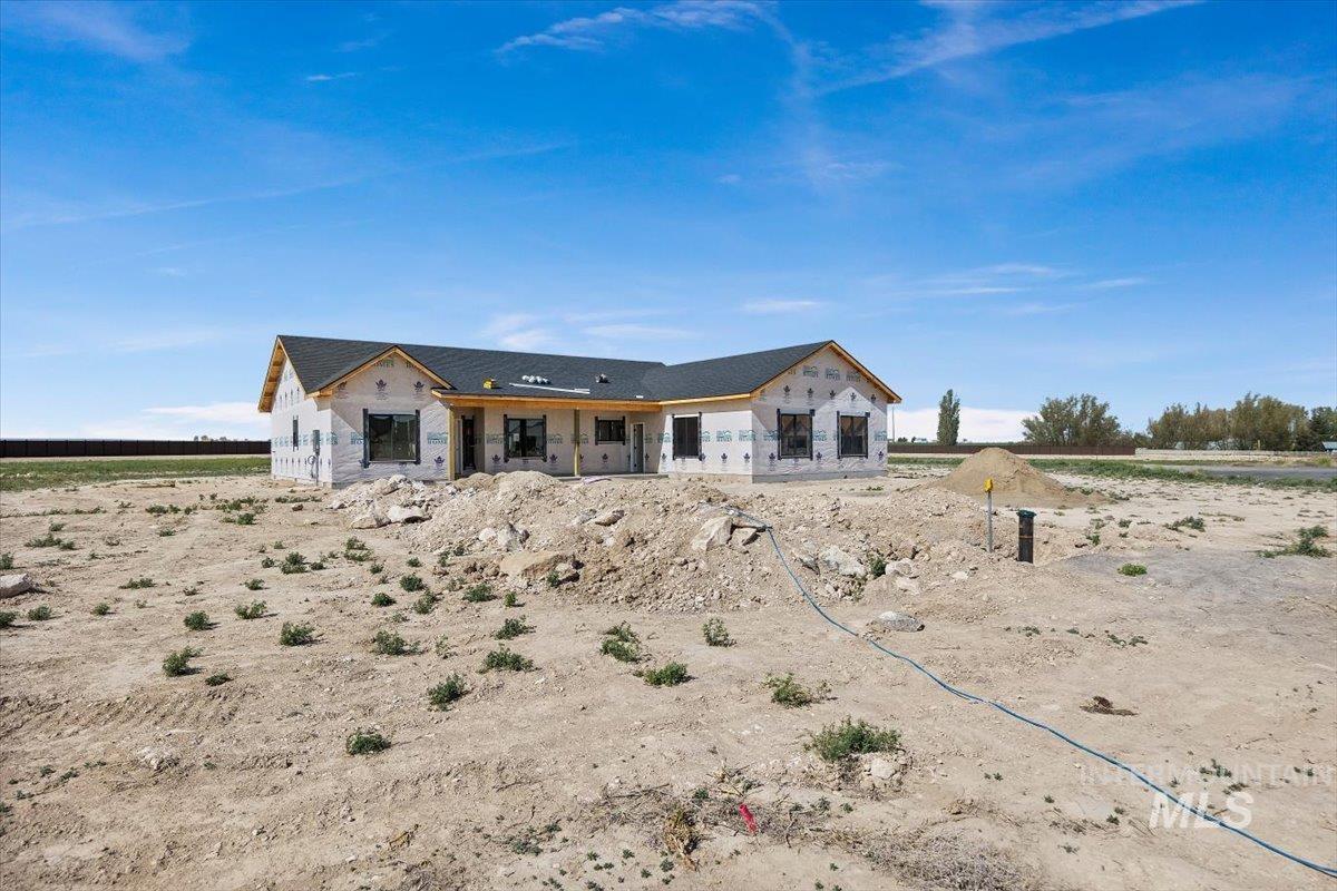 3705 N 2416 E, Filer, Idaho 83328, 3 Bedrooms, 2 Bathrooms, Residential For Sale, Price $599,900, 98985109
