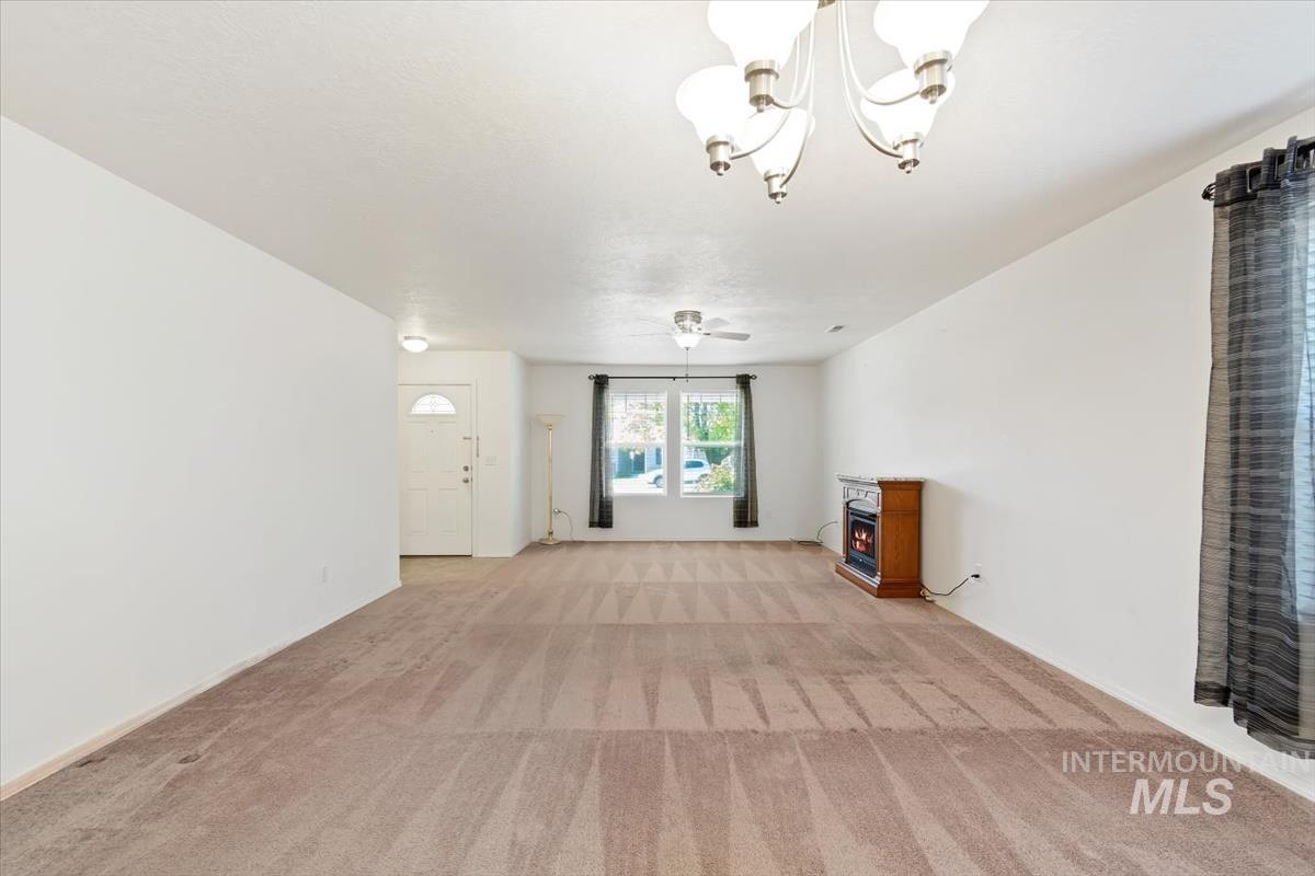 12676 Amber Sky Dr, Caldwell, Idaho 83607, 3 Bedrooms, 2 Bathrooms, Residential For Sale, Price $355,000,MLS 98985110