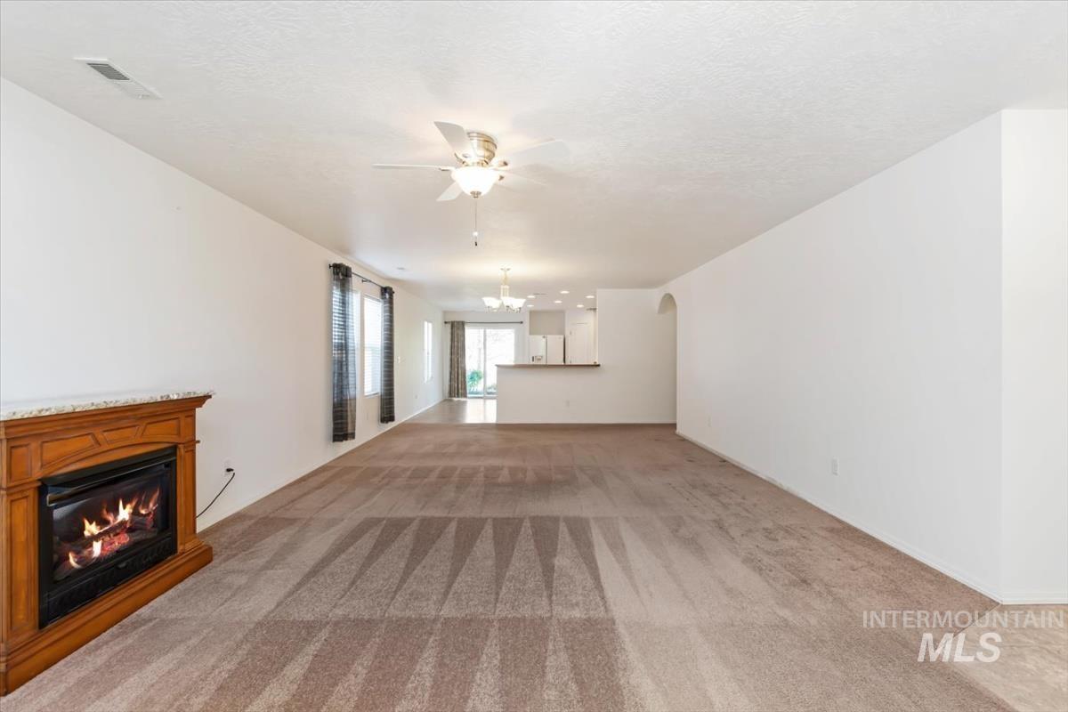 12676 Amber Sky Dr, Caldwell, Idaho 83607, 3 Bedrooms, 2 Bathrooms, Residential For Sale, Price $355,000,MLS 98985110