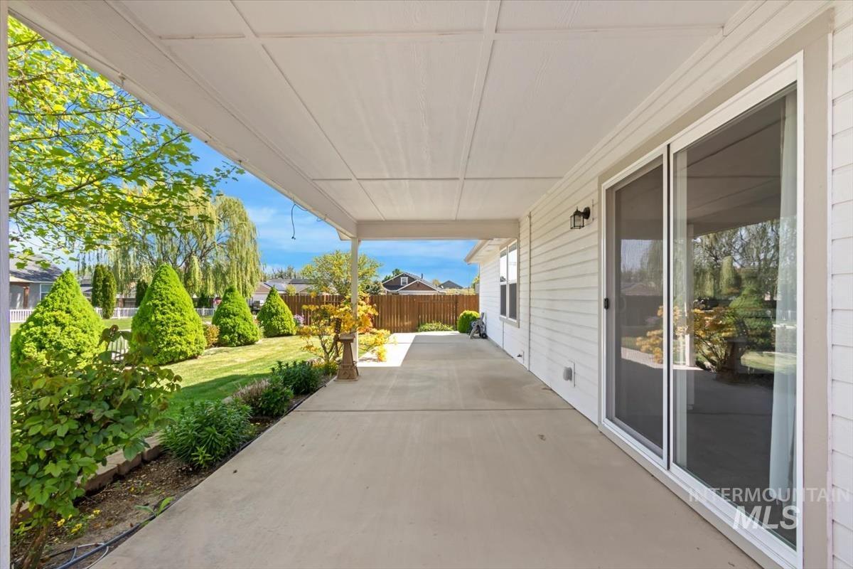 12676 Amber Sky Dr, Caldwell, Idaho 83607, 3 Bedrooms, 2 Bathrooms, Residential For Sale, Price $355,000,MLS 98985110