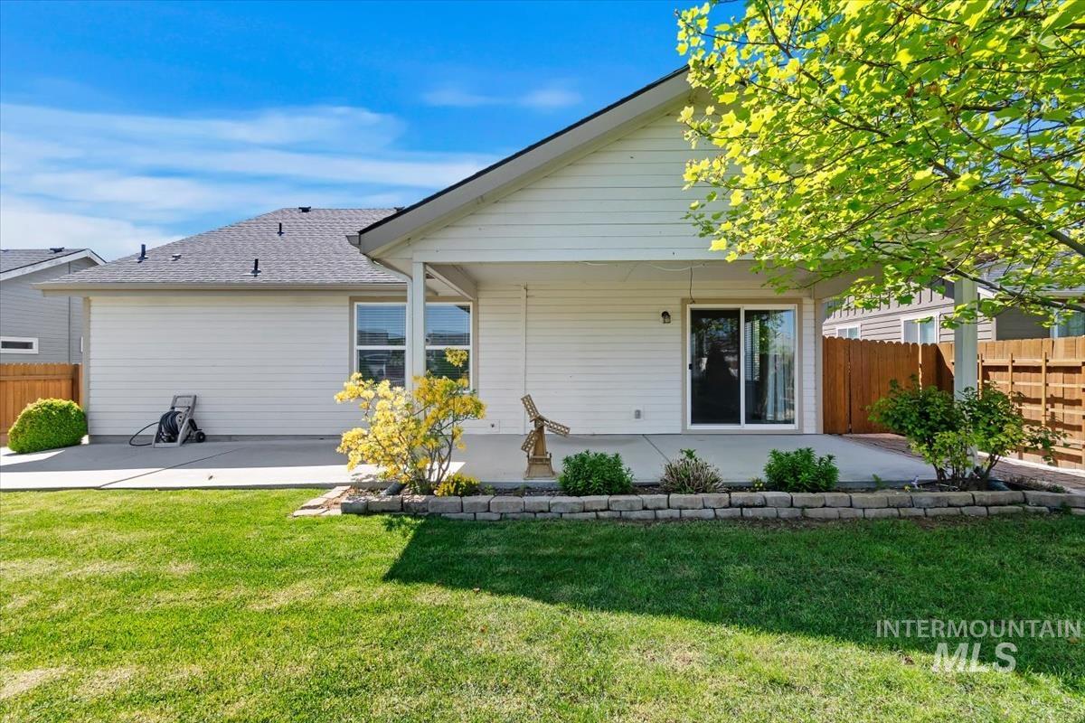 12676 Amber Sky Dr, Caldwell, Idaho 83607, 3 Bedrooms, 2 Bathrooms, Residential For Sale, Price $355,000,MLS 98985110