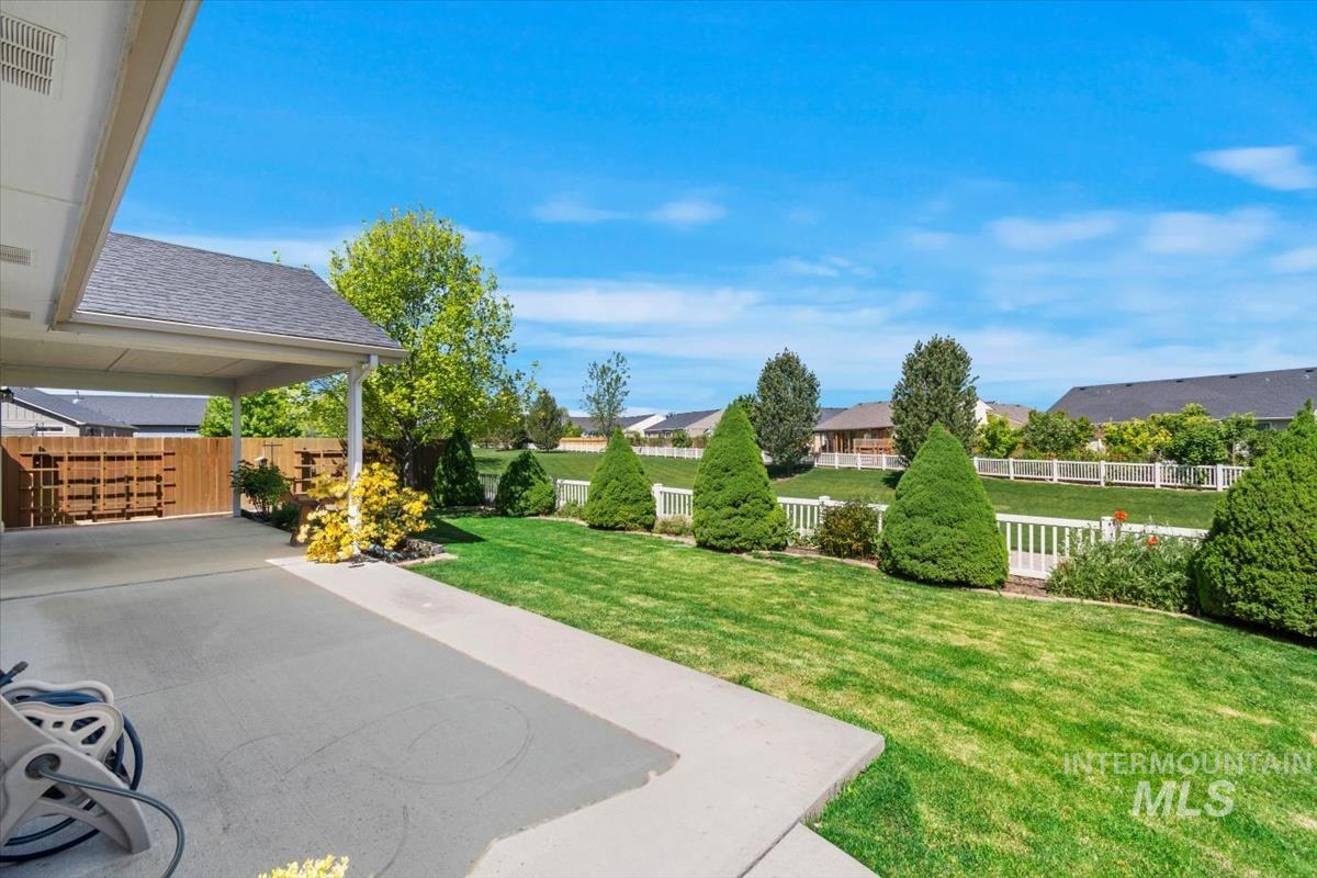12676 Amber Sky Dr, Caldwell, Idaho 83607, 3 Bedrooms, 2 Bathrooms, Residential For Sale, Price $355,000,MLS 98985110