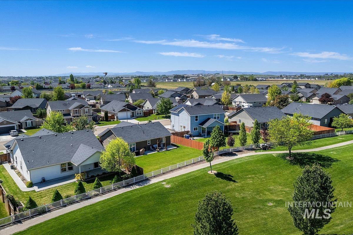12676 Amber Sky Dr, Caldwell, Idaho 83607, 3 Bedrooms, 2 Bathrooms, Residential For Sale, Price $355,000,MLS 98985110