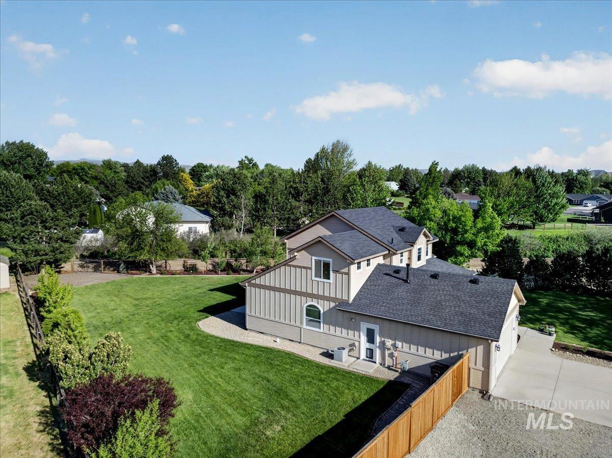 2220 UA Ave, Emmett, Idaho 83617, 4 Bedrooms, 2.5 Bathrooms, Residential For Sale, Price $769,900,MLS 98985111