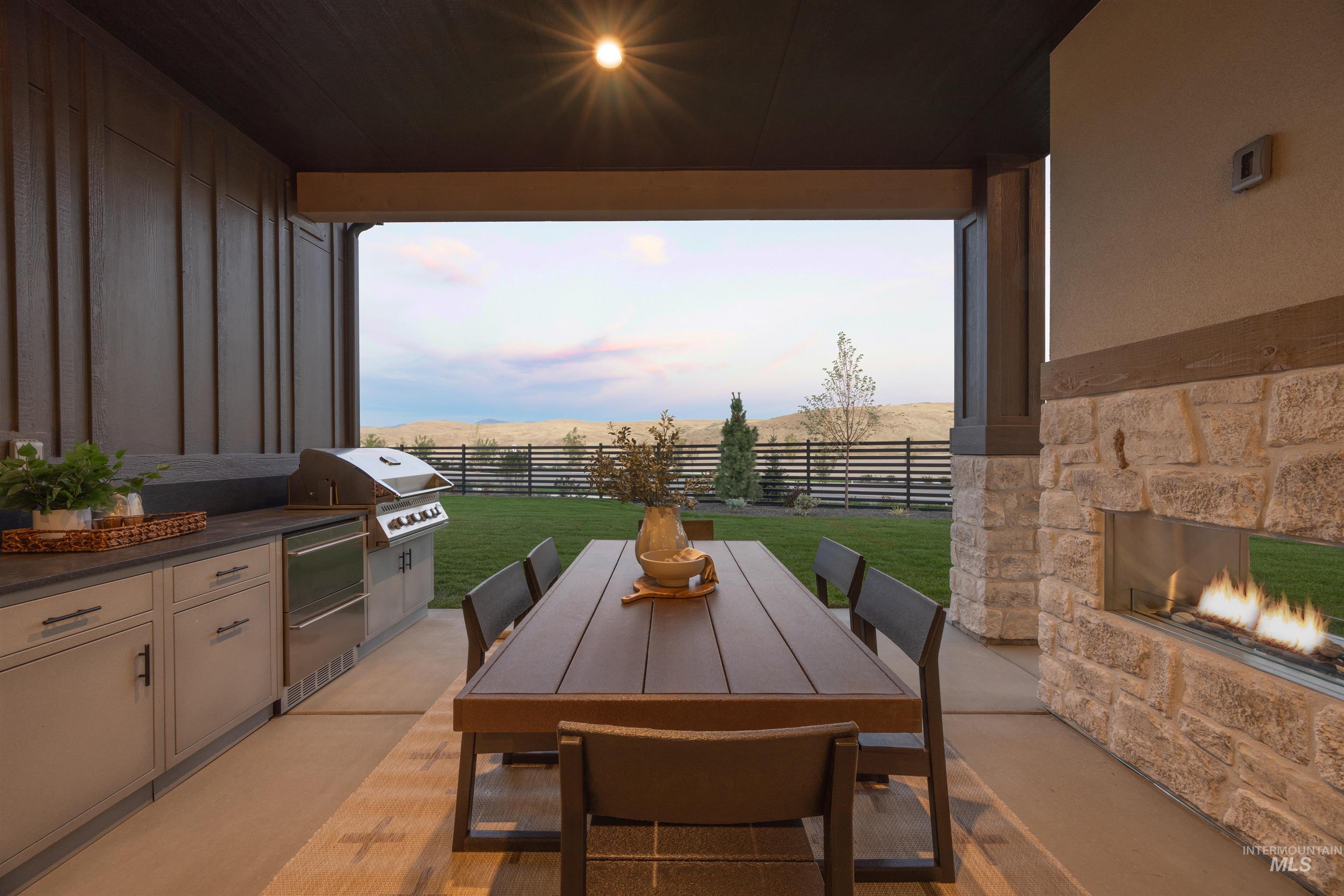 7320 N Firhill Pl, Eagle, Idaho 83616, 3 Bedrooms, 3.5 Bathrooms, Residential For Sale, Price $1,289,500,MLS 98985124