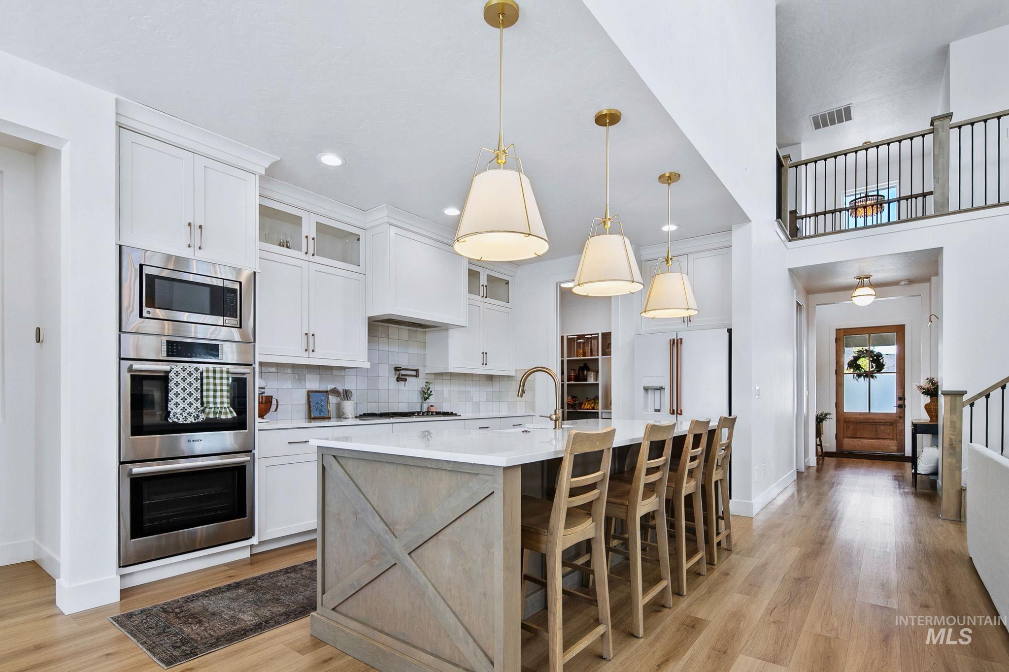 5481 S Mesa Trail Pl, Meridian, Idaho 83642, 5 Bedrooms, 4 Bathrooms, Residential For Sale, Price $995,000,MLS 98985126