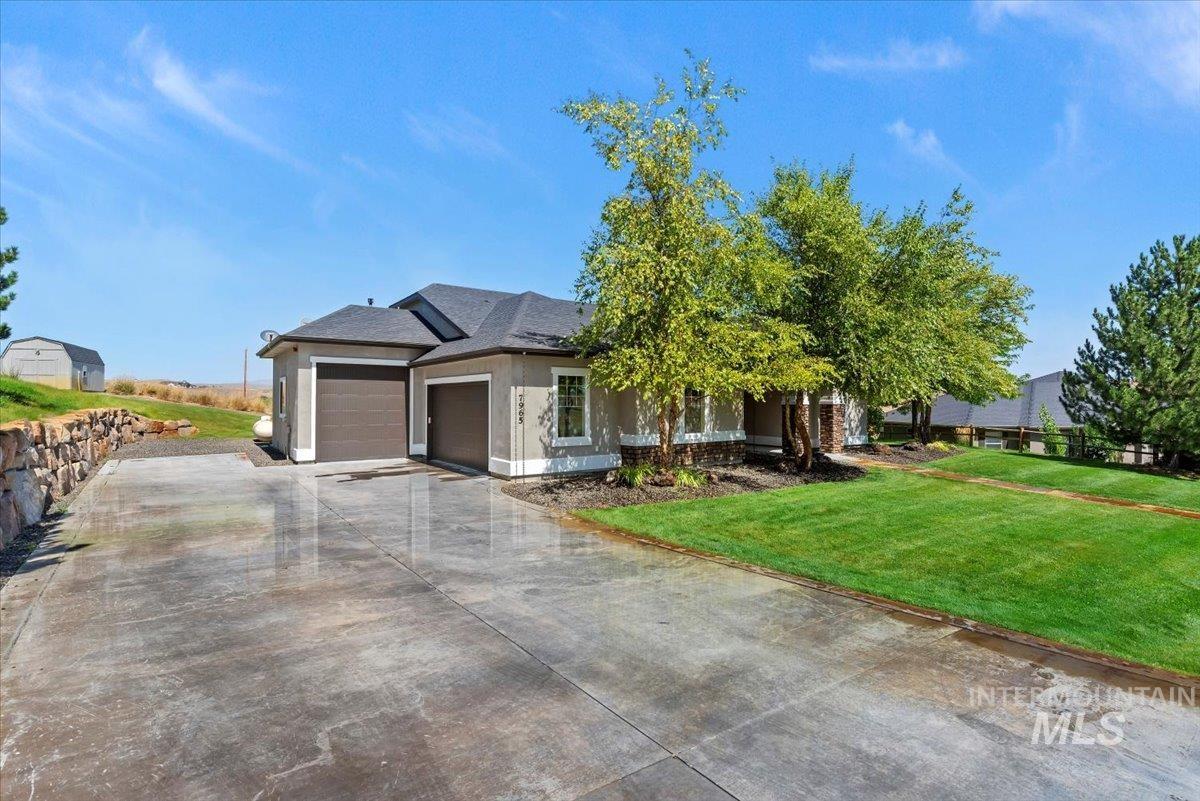 7965 N Grand Ridge Lane, Eagle, Idaho 83616, 3 Bedrooms, 2 Bathrooms, Residential For Sale, Price $899,000, 98985133