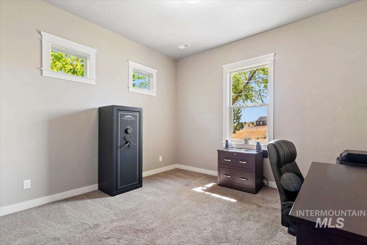 7965 N Grand Ridge Lane, Eagle, Idaho 83616, 3 Bedrooms, 2 Bathrooms, Residential For Sale, Price $899,000,MLS 98985133