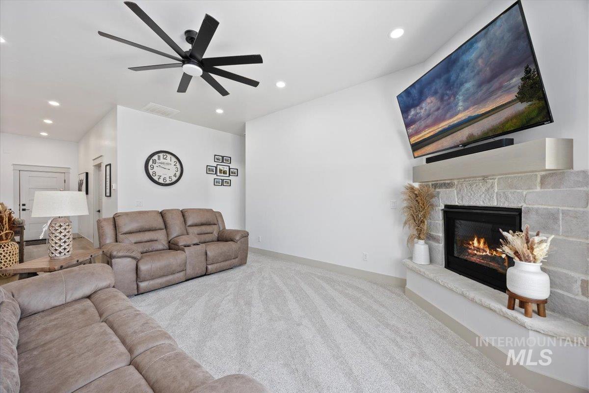 4074 Williams st, Buhl, Idaho 83316, 3 Bedrooms, 2 Bathrooms, Residential For Sale, Price $384,900, 98985135