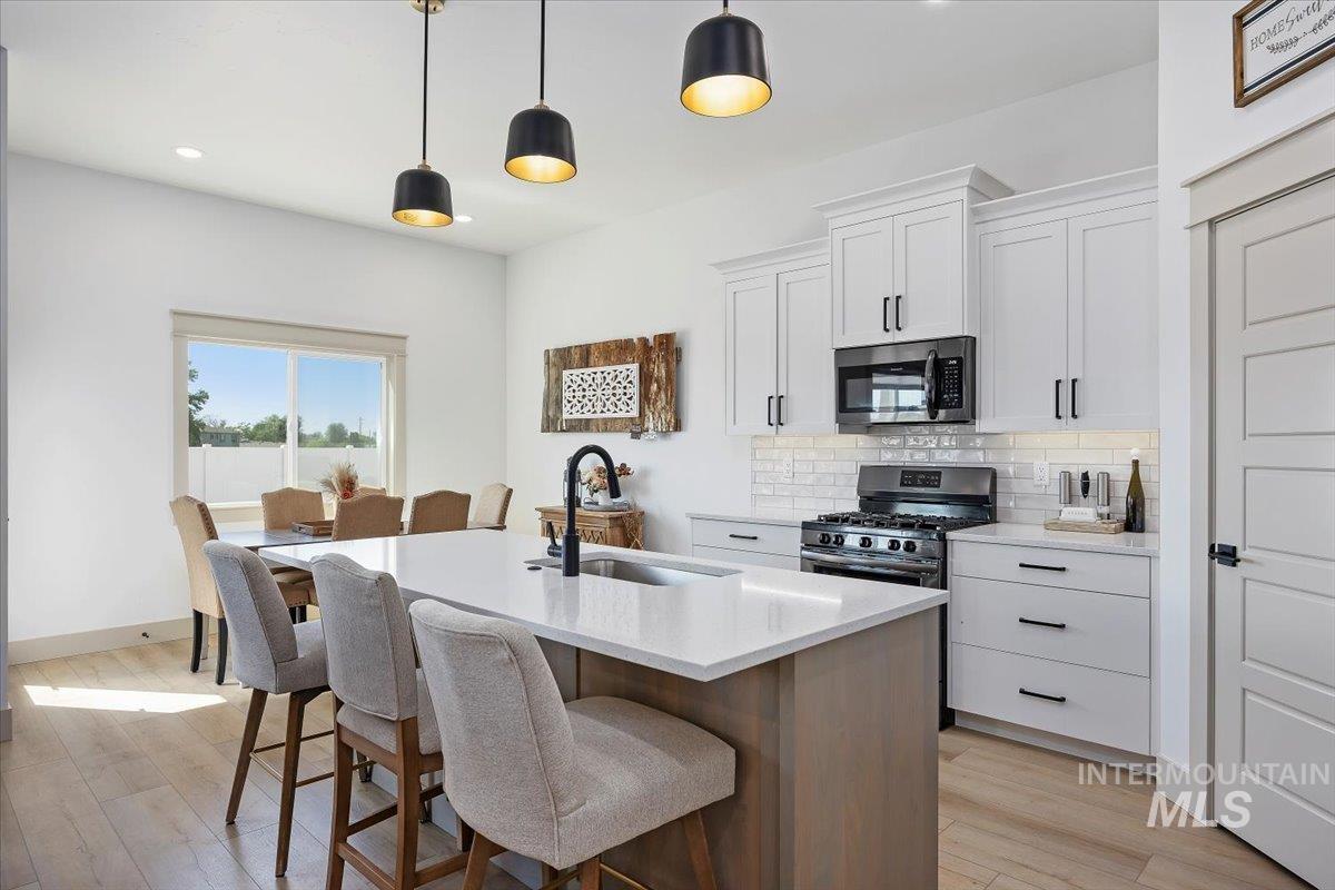 4074 Williams st, Buhl, Idaho 83316, 3 Bedrooms, 2 Bathrooms, Residential For Sale, Price $384,900, 98985135