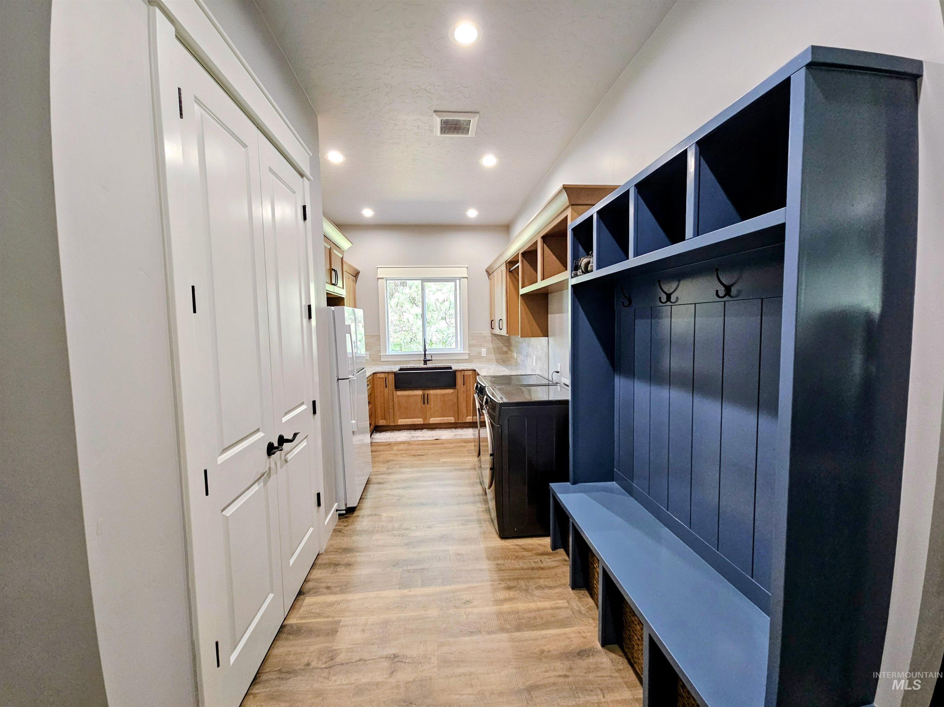 3748 Apache Rd, New Plymouth, Idaho 83655, 4 Bedrooms, 2.5 Bathrooms, Residential For Sale, Price $995,000,MLS 98985136