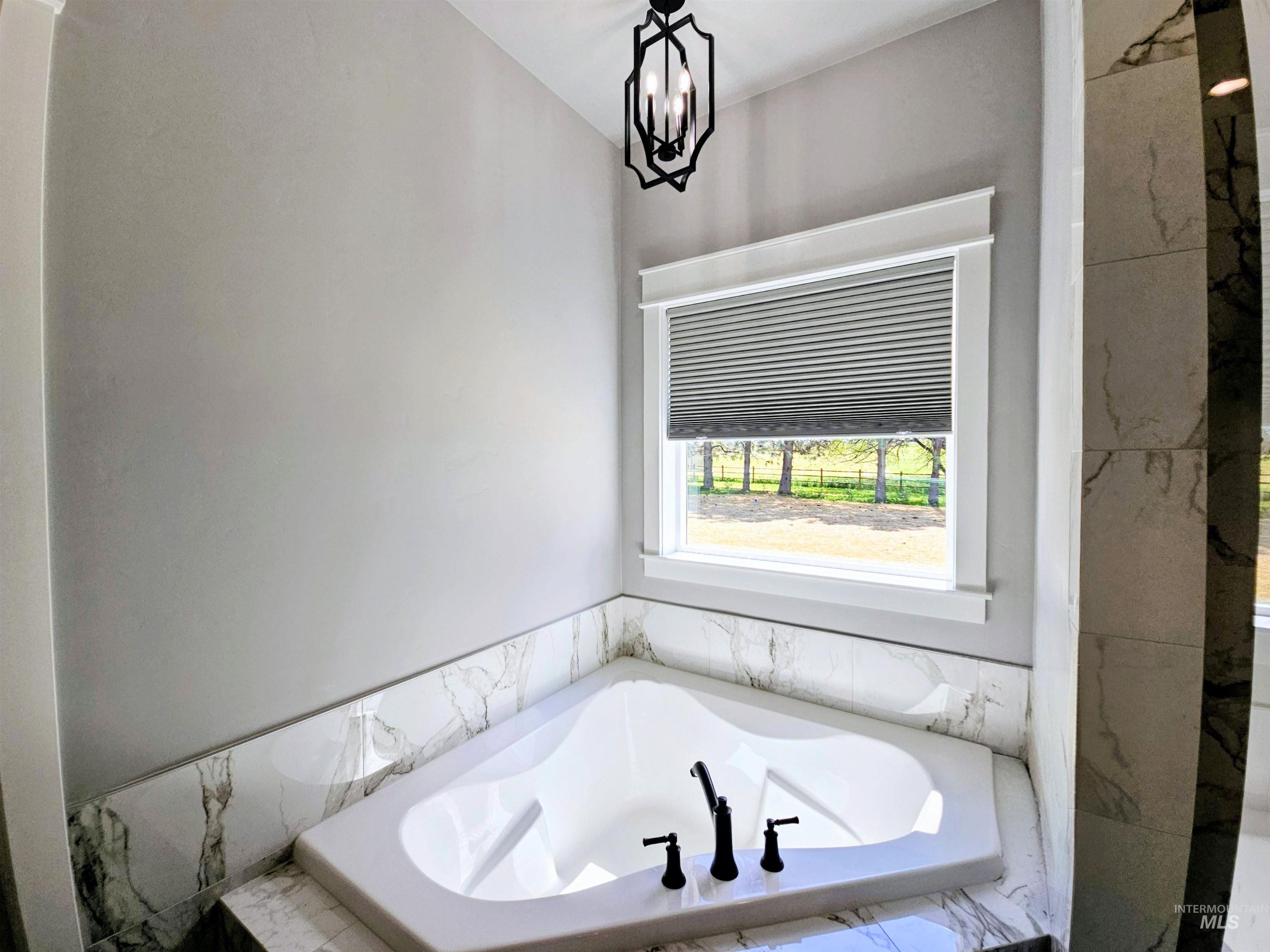 3748 Apache Rd, New Plymouth, Idaho 83655, 4 Bedrooms, 2.5 Bathrooms, Residential For Sale, Price $995,000,MLS 98985136
