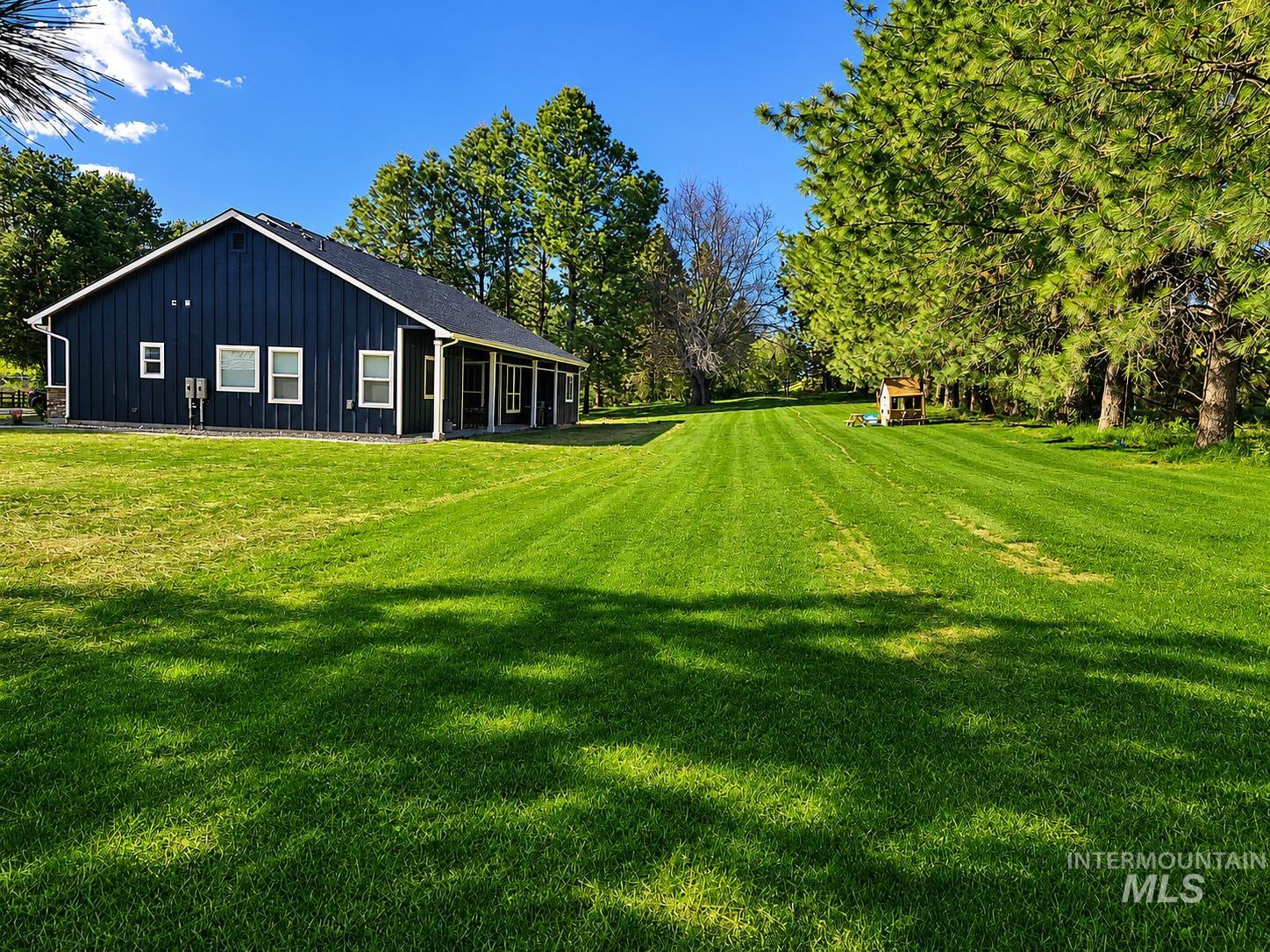 3748 Apache Rd, New Plymouth, Idaho 83655, 4 Bedrooms, 2.5 Bathrooms, Residential For Sale, Price $995,000,MLS 98985136