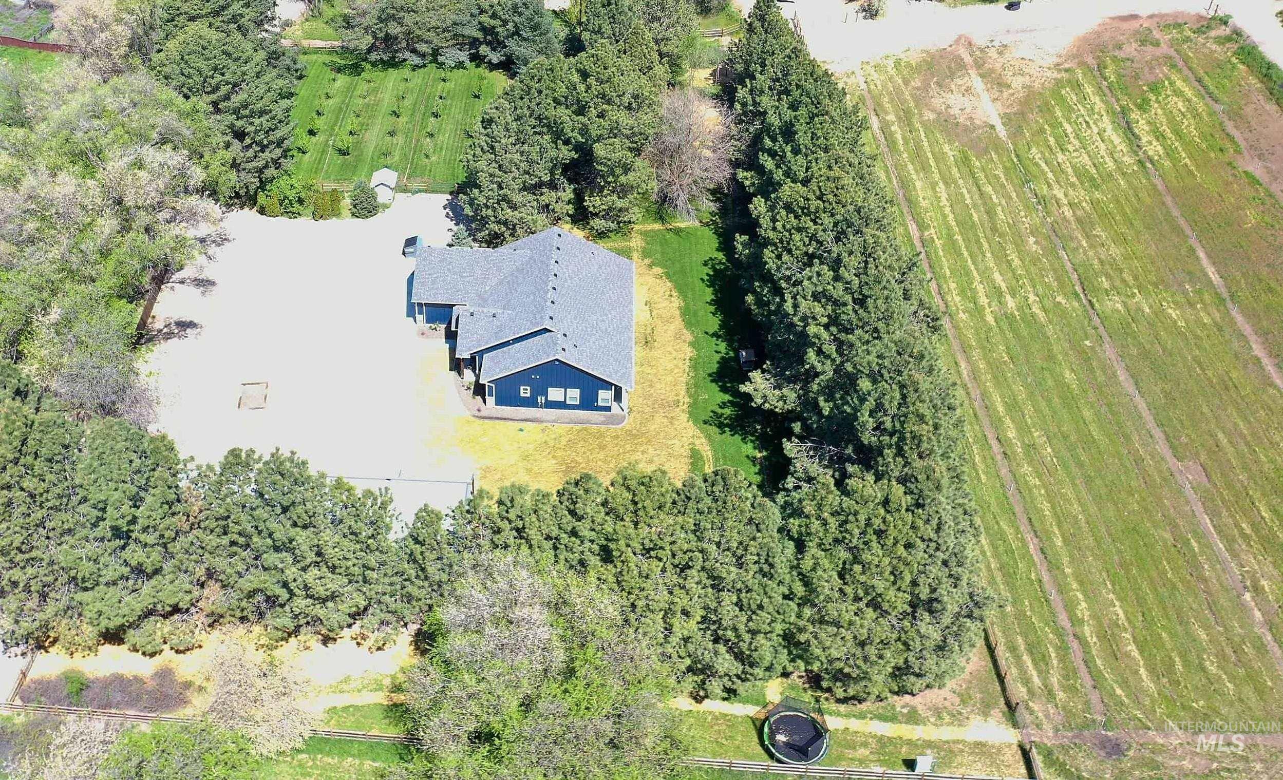 3748 Apache Rd, New Plymouth, Idaho 83655, 4 Bedrooms, 2.5 Bathrooms, Residential For Sale, Price $995,000,MLS 98985136