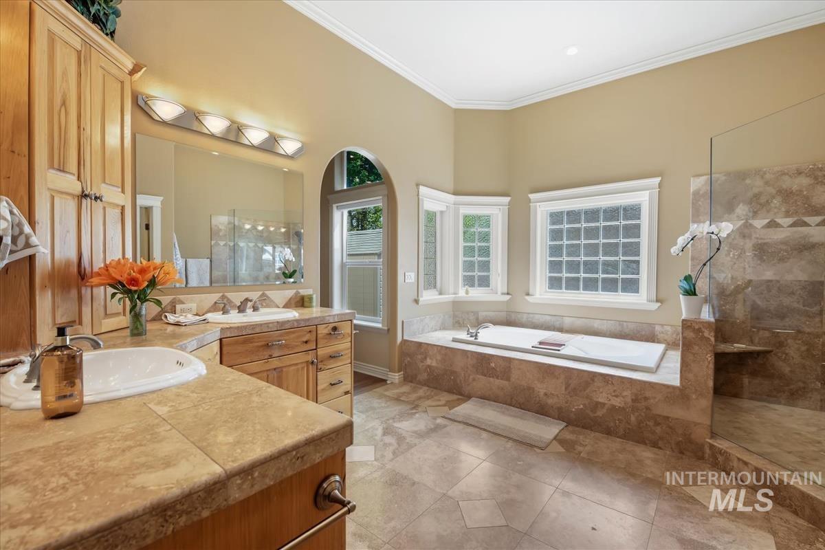 9382 W Osprey Meadows, Boise, Idaho 83714, 3 Bedrooms, 2 Bathrooms, Residential For Sale, Price $829,500,MLS 98985141