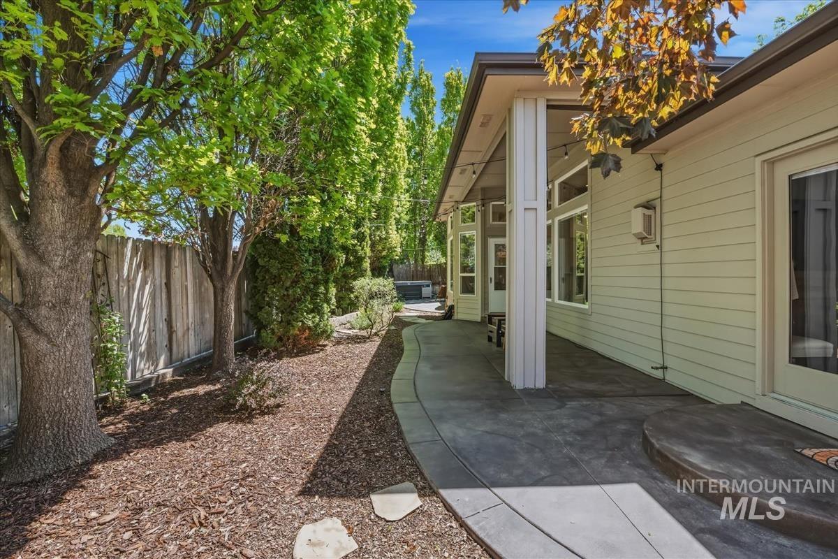 9382 W Osprey Meadows, Boise, Idaho 83714, 3 Bedrooms, 2 Bathrooms, Residential For Sale, Price $829,500,MLS 98985141
