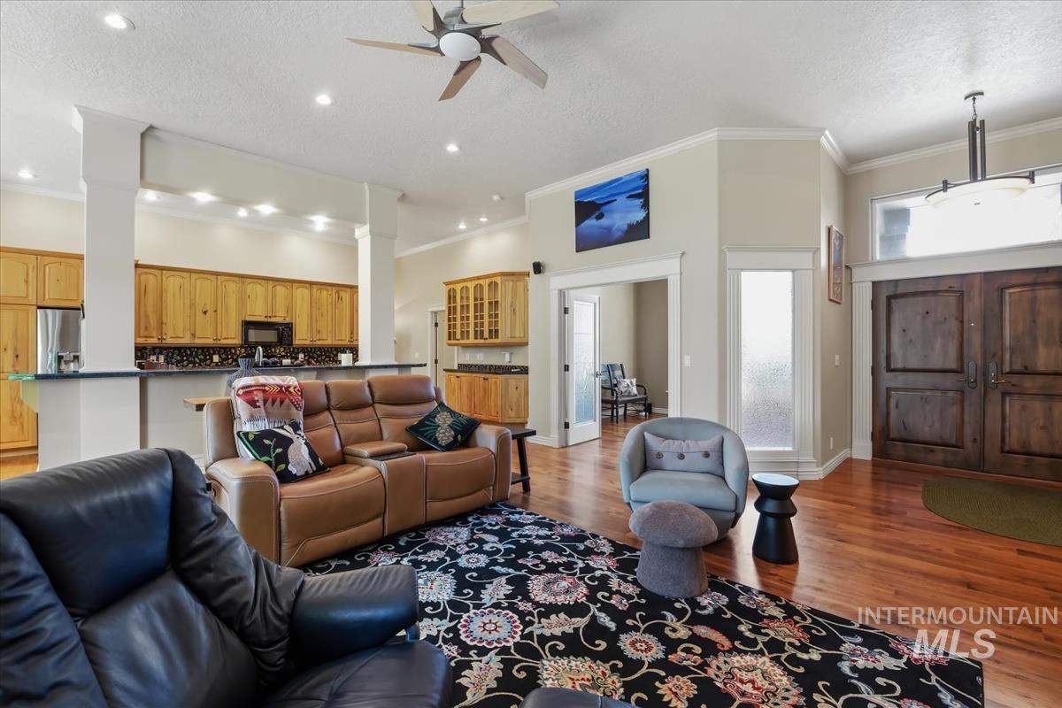 9382 W Osprey Meadows, Boise, Idaho 83714, 3 Bedrooms, 2 Bathrooms, Residential For Sale, Price $829,500,MLS 98985141