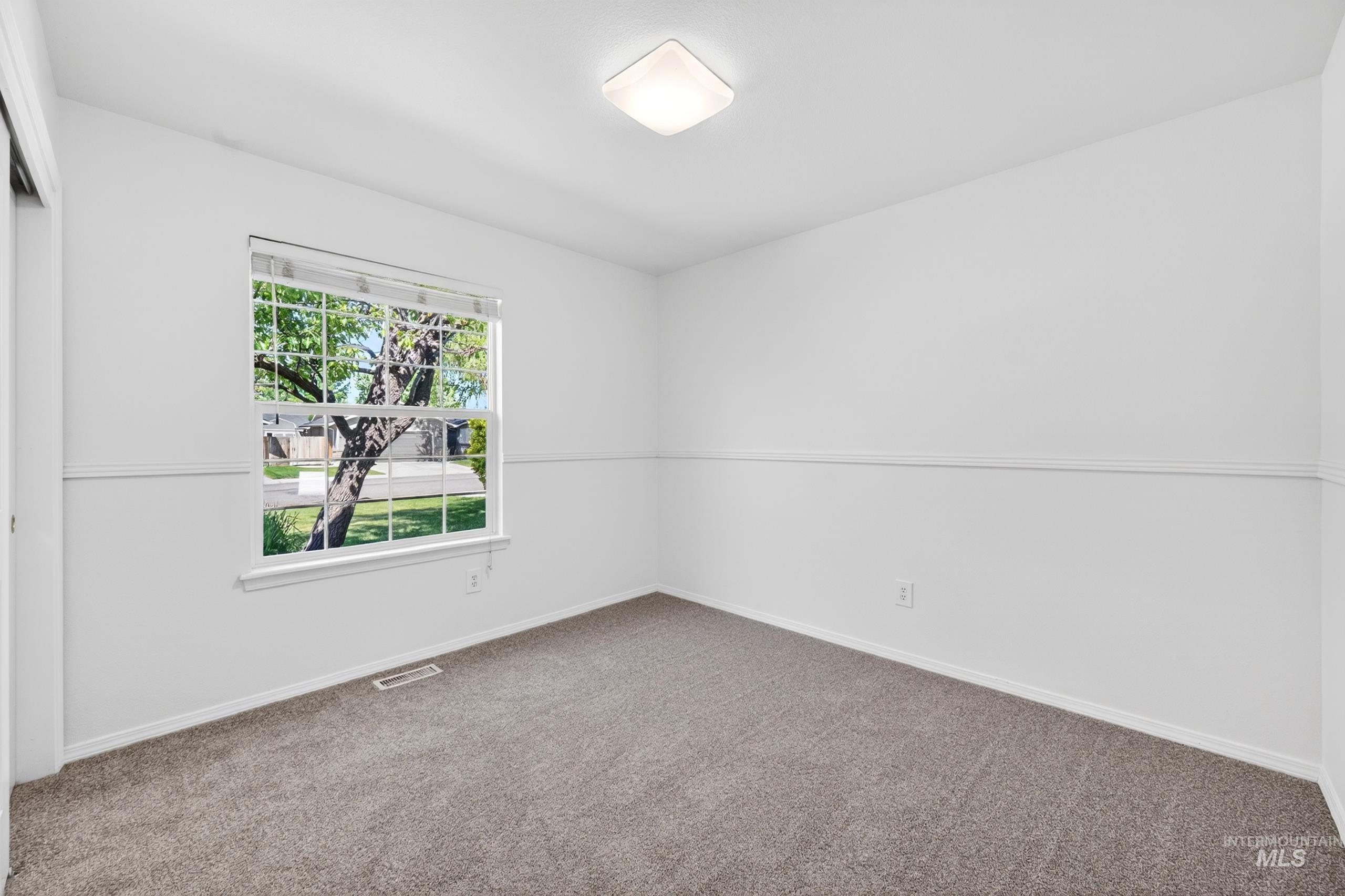6730 N Waterlilly Way, Boise, Idaho 83714, 3 Bedrooms, 2 Bathrooms, Residential For Sale, Price $465,000, 98985142