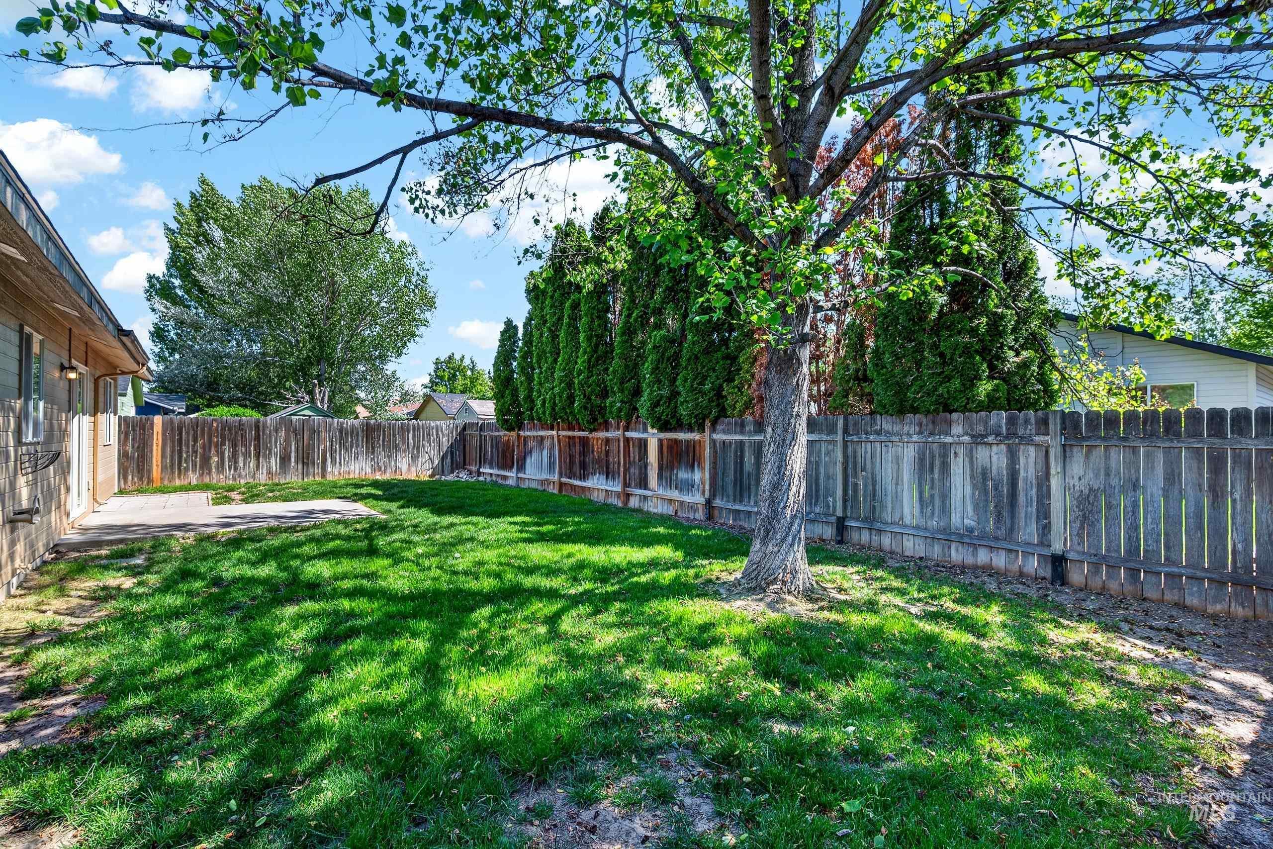 6730 N Waterlilly Way, Boise, Idaho 83714, 3 Bedrooms, 2 Bathrooms, Residential For Sale, Price $465,000, 98985142