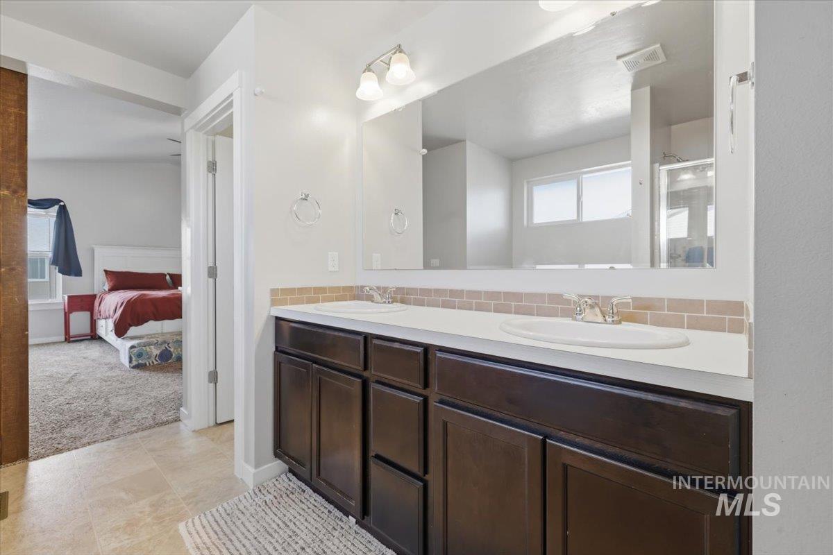 11124 W Bodie River Loop, Nampa, Idaho 83686, 4 Bedrooms, 2.5 Bathrooms, Residential For Sale, Price $515,000, 98985143