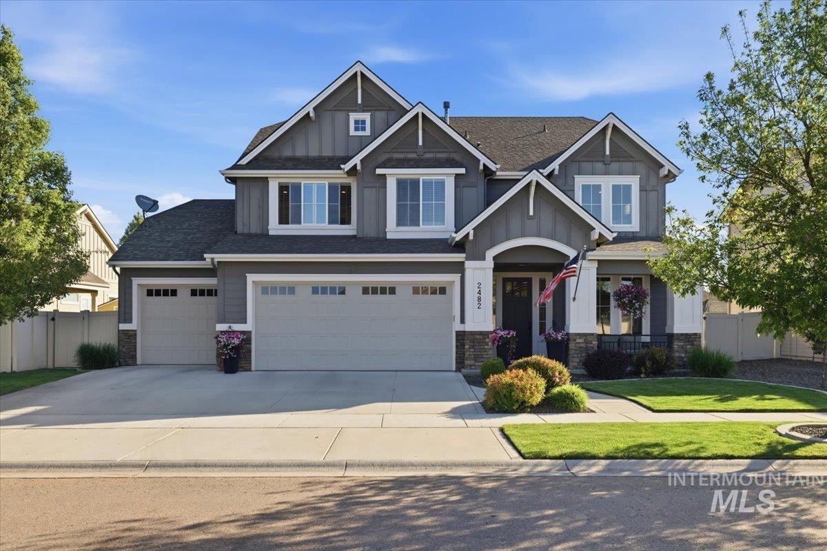 2482 E Taormina, Meridian, Idaho 83642-5181, 5 Bedrooms, 3 Bathrooms, Residential For Sale, Price $774,900,MLS 98985145