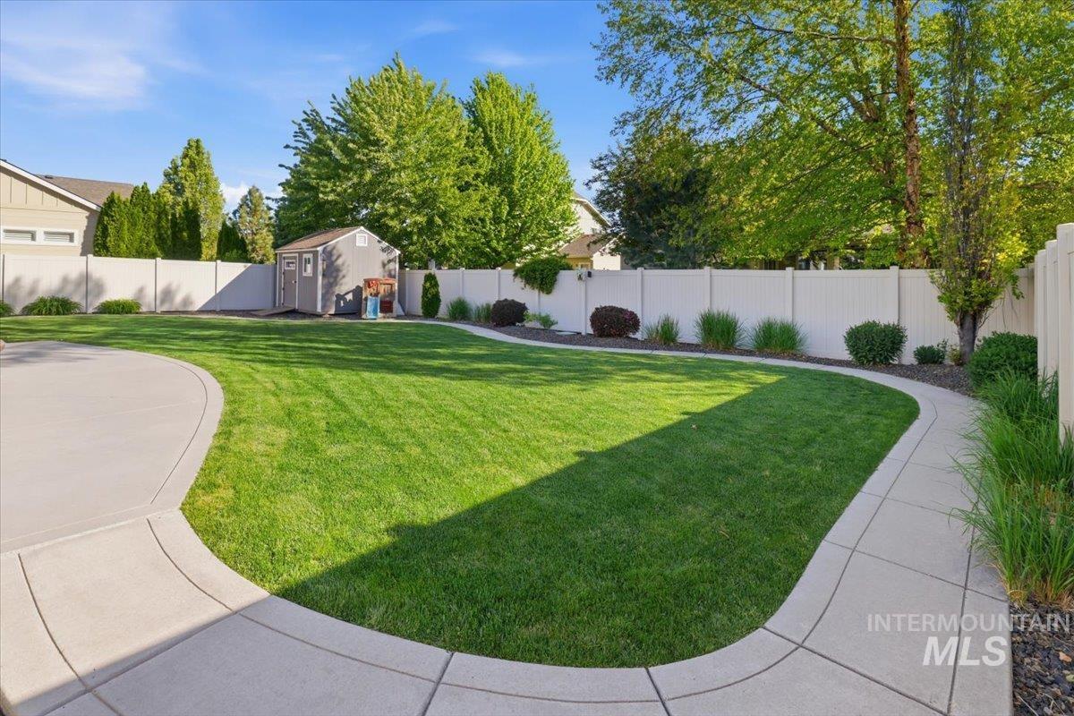 2482 E Taormina, Meridian, Idaho 83642-5181, 5 Bedrooms, 3 Bathrooms, Residential For Sale, Price $774,900,MLS 98985145