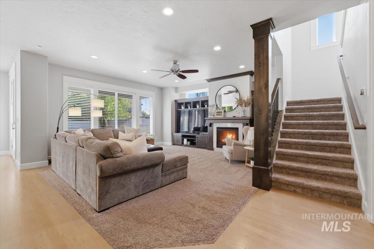 2482 E Taormina, Meridian, Idaho 83642-5181, 5 Bedrooms, 3 Bathrooms, Residential For Sale, Price $774,900,MLS 98985145