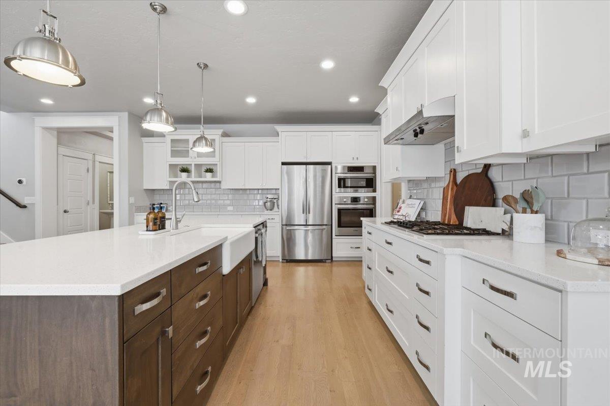 2482 E Taormina, Meridian, Idaho 83642-5181, 5 Bedrooms, 3 Bathrooms, Residential For Sale, Price $774,900,MLS 98985145