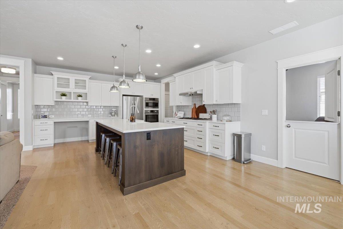 2482 E Taormina, Meridian, Idaho 83642-5181, 5 Bedrooms, 3 Bathrooms, Residential For Sale, Price $774,900,MLS 98985145
