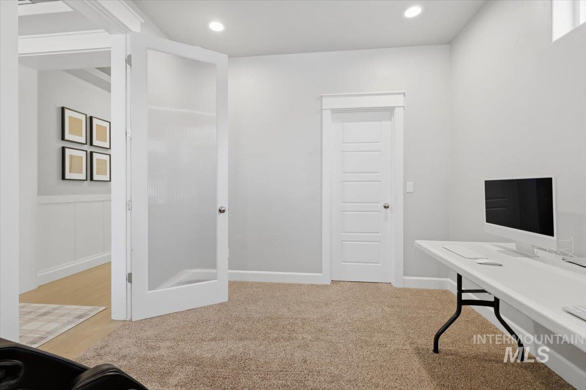2482 E Taormina, Meridian, Idaho 83642-5181, 5 Bedrooms, 3 Bathrooms, Residential For Sale, Price $774,900,MLS 98985145