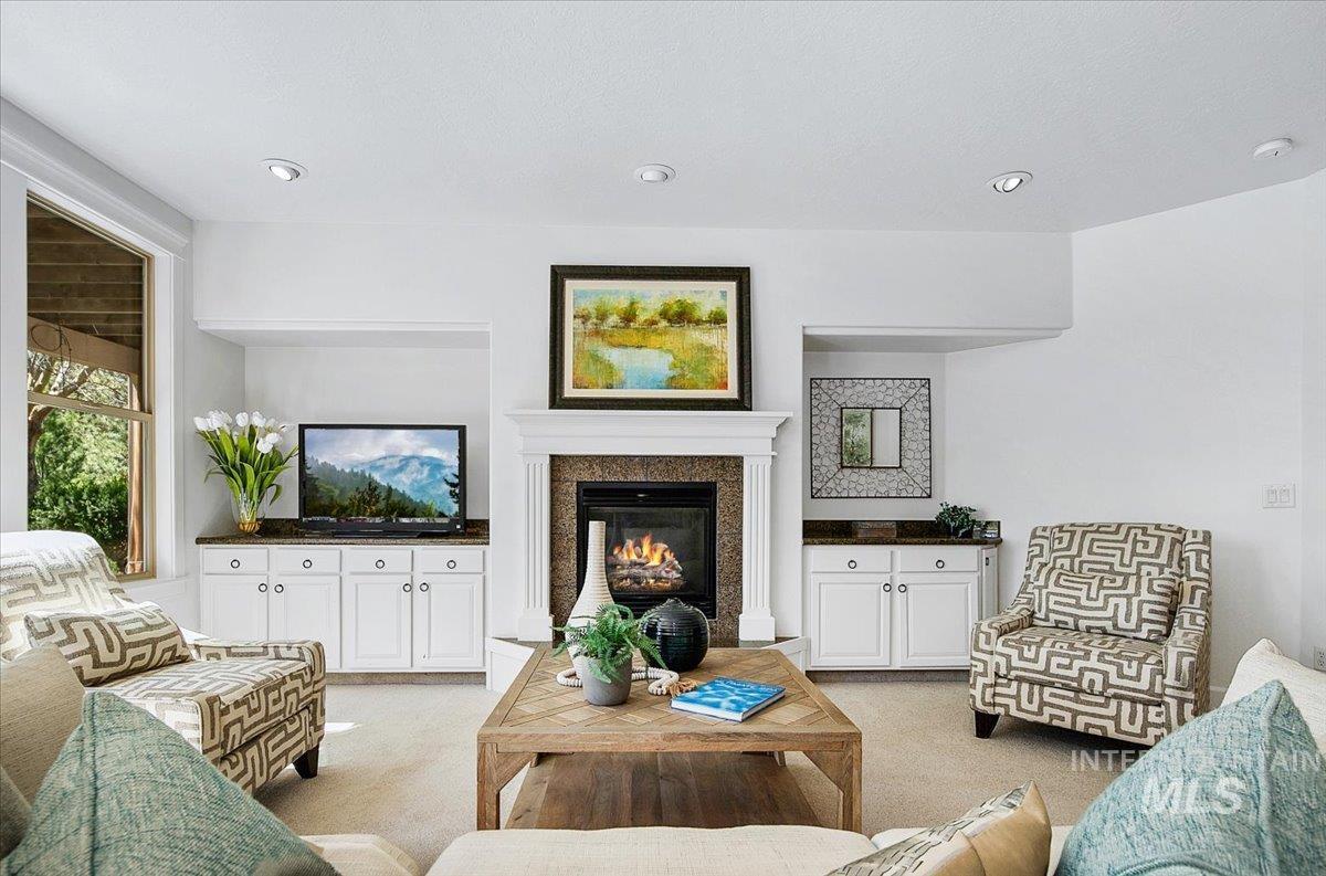 2487 W Ladle Rapids St., Meridian, Idaho 83646, 4 Bedrooms, 3.5 Bathrooms, Residential For Sale, Price $969,500, 98985150