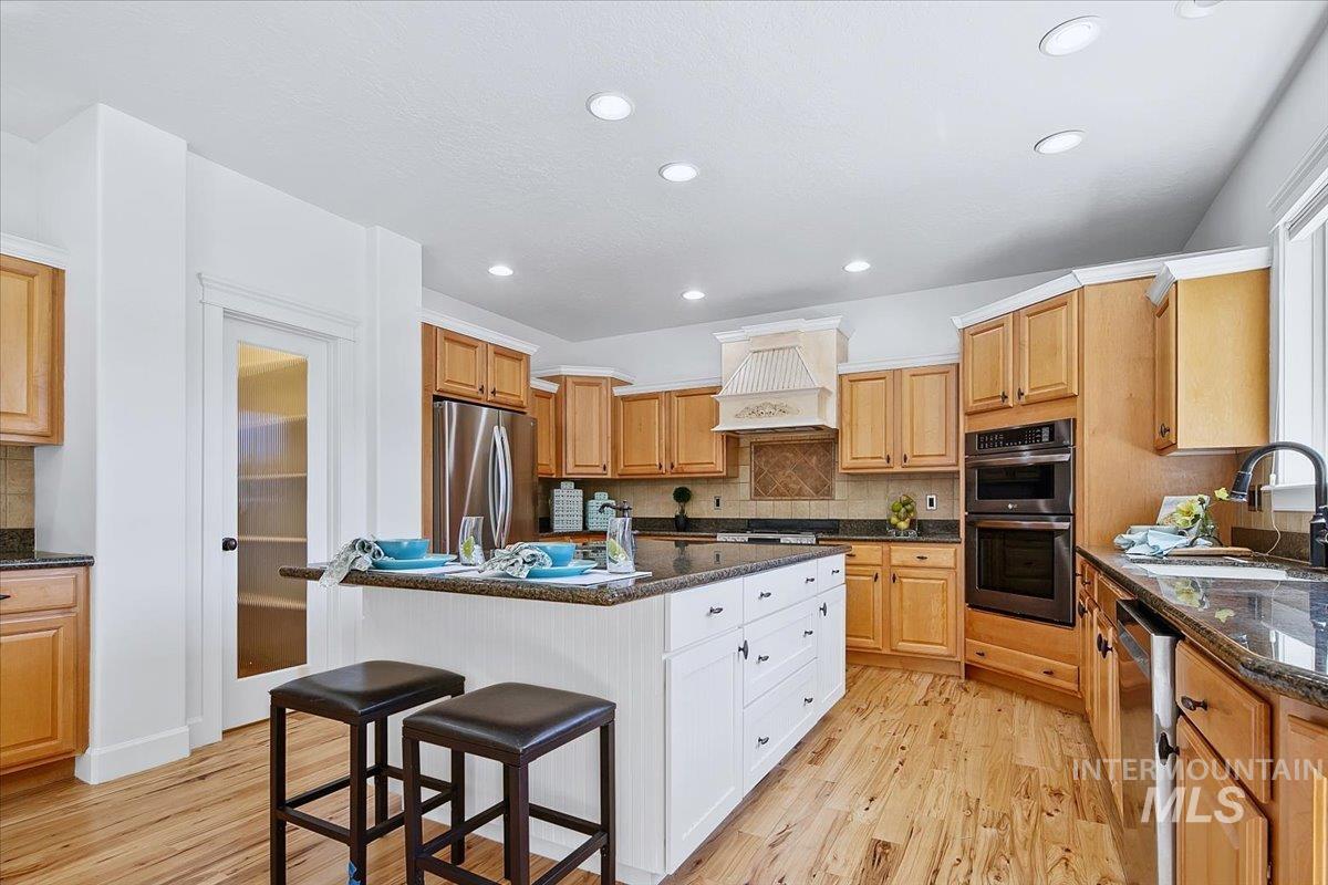 2487 W Ladle Rapids Sst., Meridian, Idaho 83646, 4 Bedrooms, 3.5 Bathrooms, Residential For Sale, Price $969,500,MLS 98985150