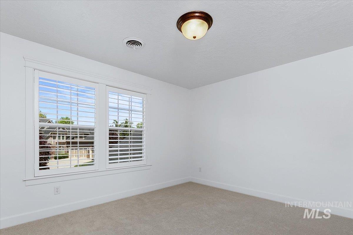 2487 W Ladle Rapids Sst., Meridian, Idaho 83646, 4 Bedrooms, 3.5 Bathrooms, Residential For Sale, Price $969,500,MLS 98985150