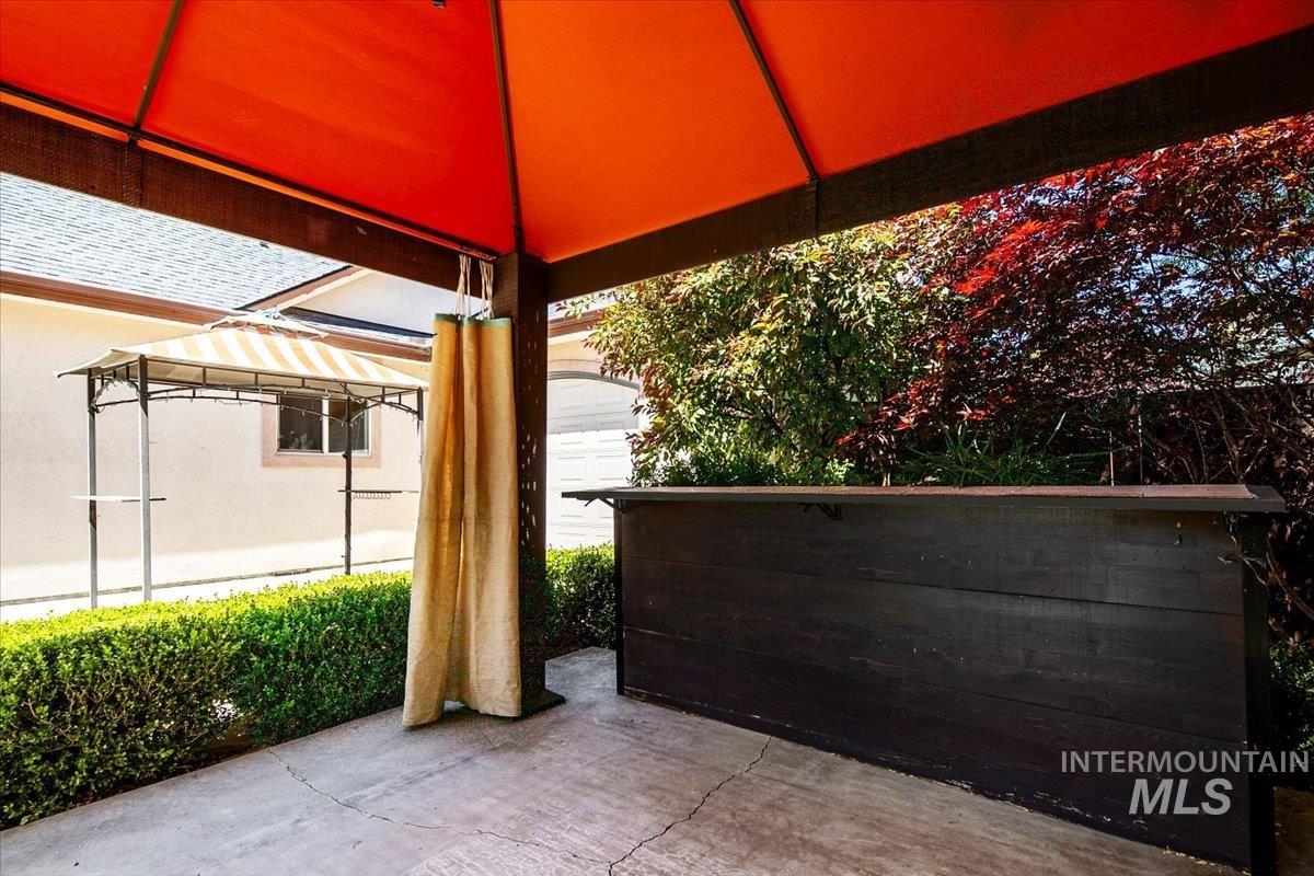 2487 W Ladle Rapids Sst., Meridian, Idaho 83646, 4 Bedrooms, 3.5 Bathrooms, Residential For Sale, Price $969,500,MLS 98985150