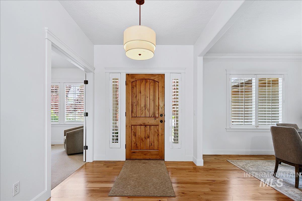 2487 W Ladle Rapids Sst., Meridian, Idaho 83646, 4 Bedrooms, 3.5 Bathrooms, Residential For Sale, Price $969,500,MLS 98985150