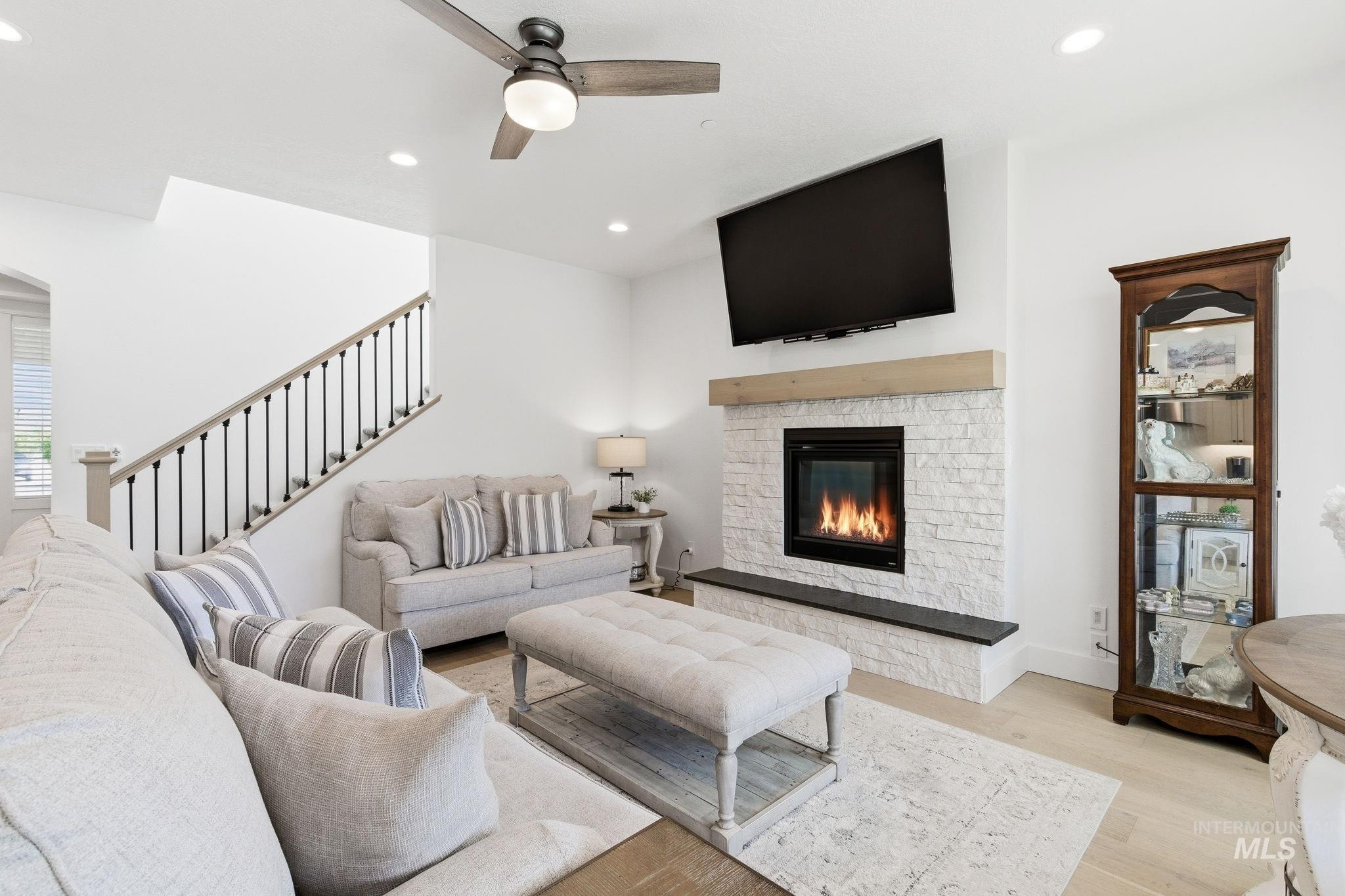 6503 E Bear Ridge St, Boise, Idaho 83716, 4 Bedrooms, 2.5 Bathrooms, Residential For Sale, Price $719,900,MLS 98985152
