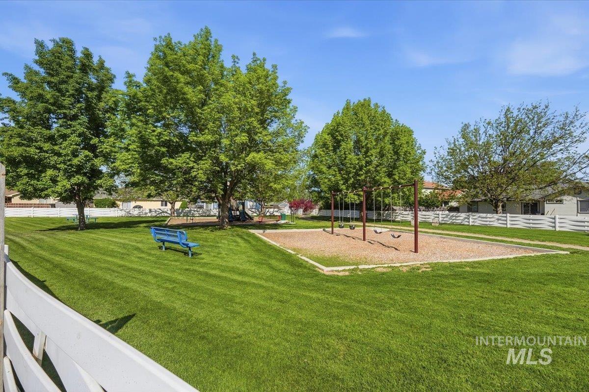 344 W Farmall, Kuna, Idaho 83634, 3 Bedrooms, 2 Bathrooms, Residential For Sale, Price $345,000,MLS 98985153