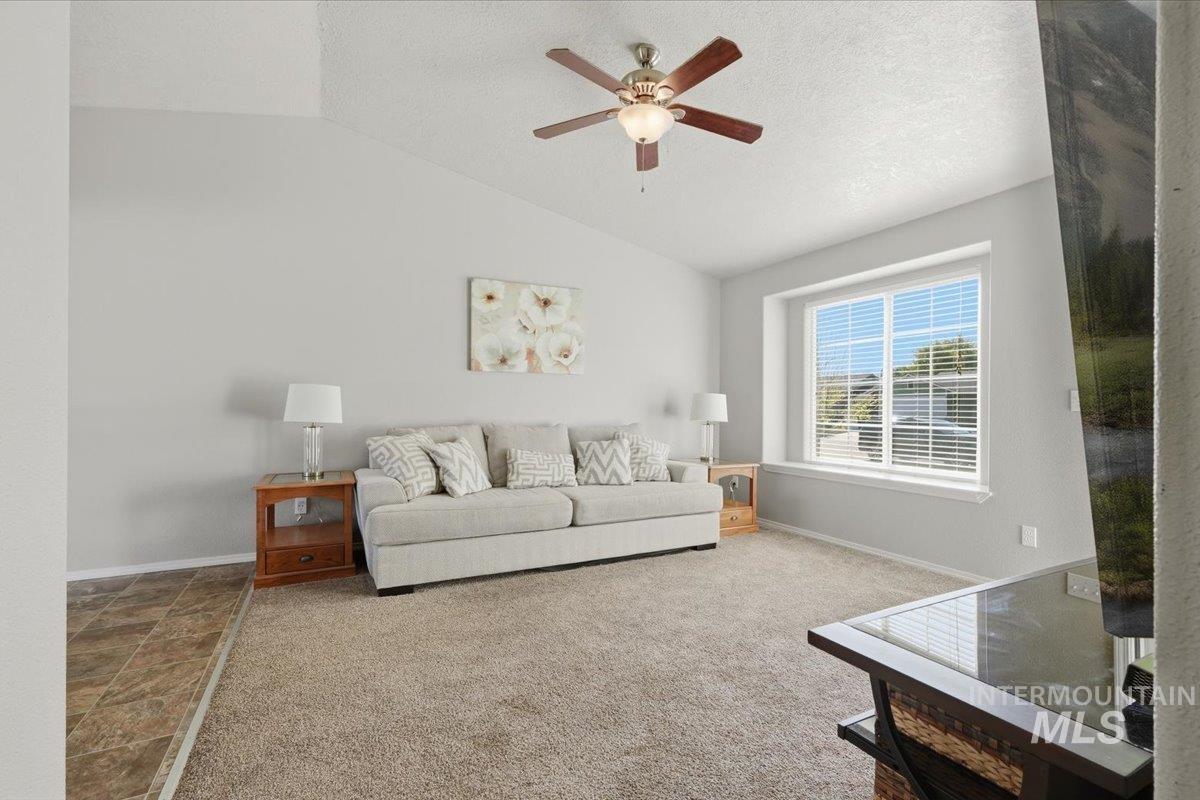 344 W Farmall, Kuna, Idaho 83634, 3 Bedrooms, 2 Bathrooms, Residential For Sale, Price $345,000,MLS 98985153