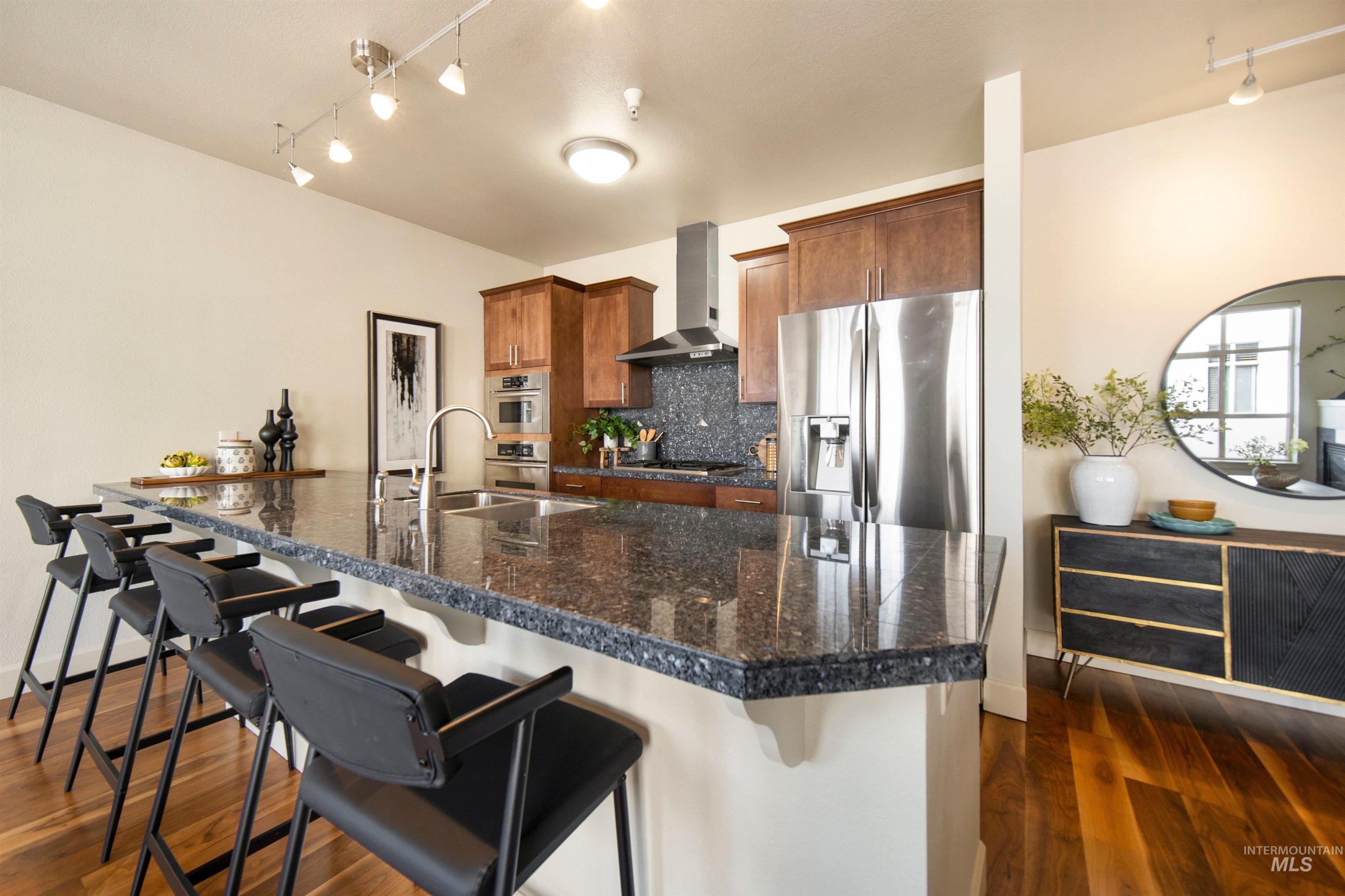 412 S 13th Street, Boise, Idaho 83702, 2 Bedrooms, 2 Bathrooms, Residential For Sale, Price $675,000,MLS 98985157