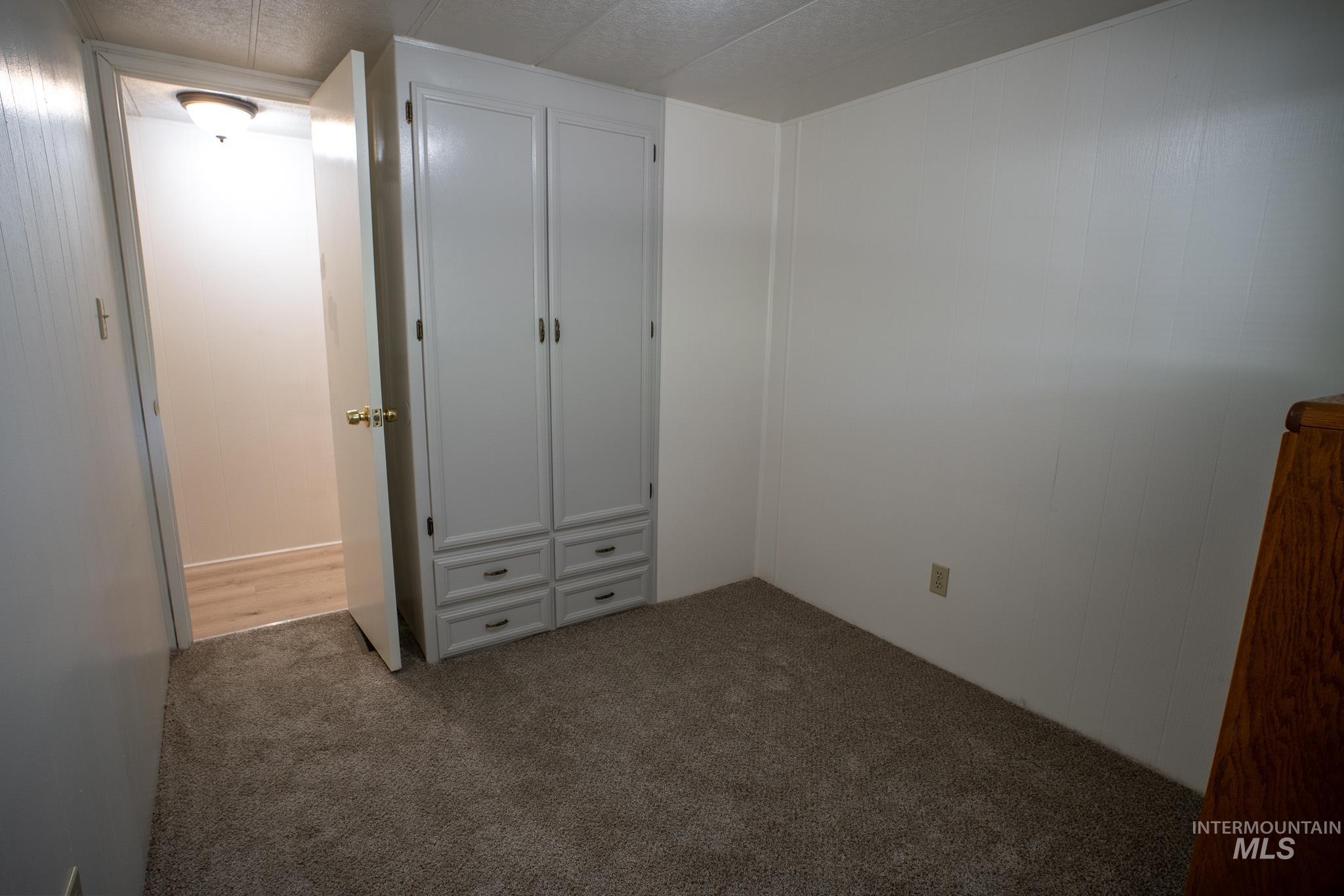 3037 N Kimball St, Boise, Idaho 83704, 2 Bedrooms, 1 Bathroom, Residential For Sale, Price $69,000,MLS 98985158