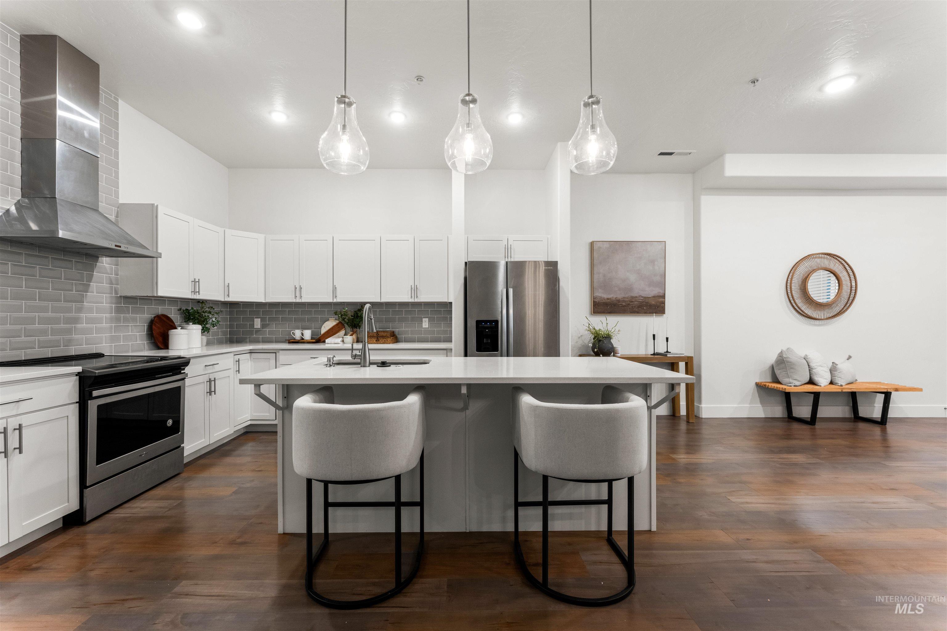 1424 W Front St, Boise, Idaho 83702, 2 Bedrooms, 2 Bathrooms, Residential For Sale, Price $597,000, 98985160