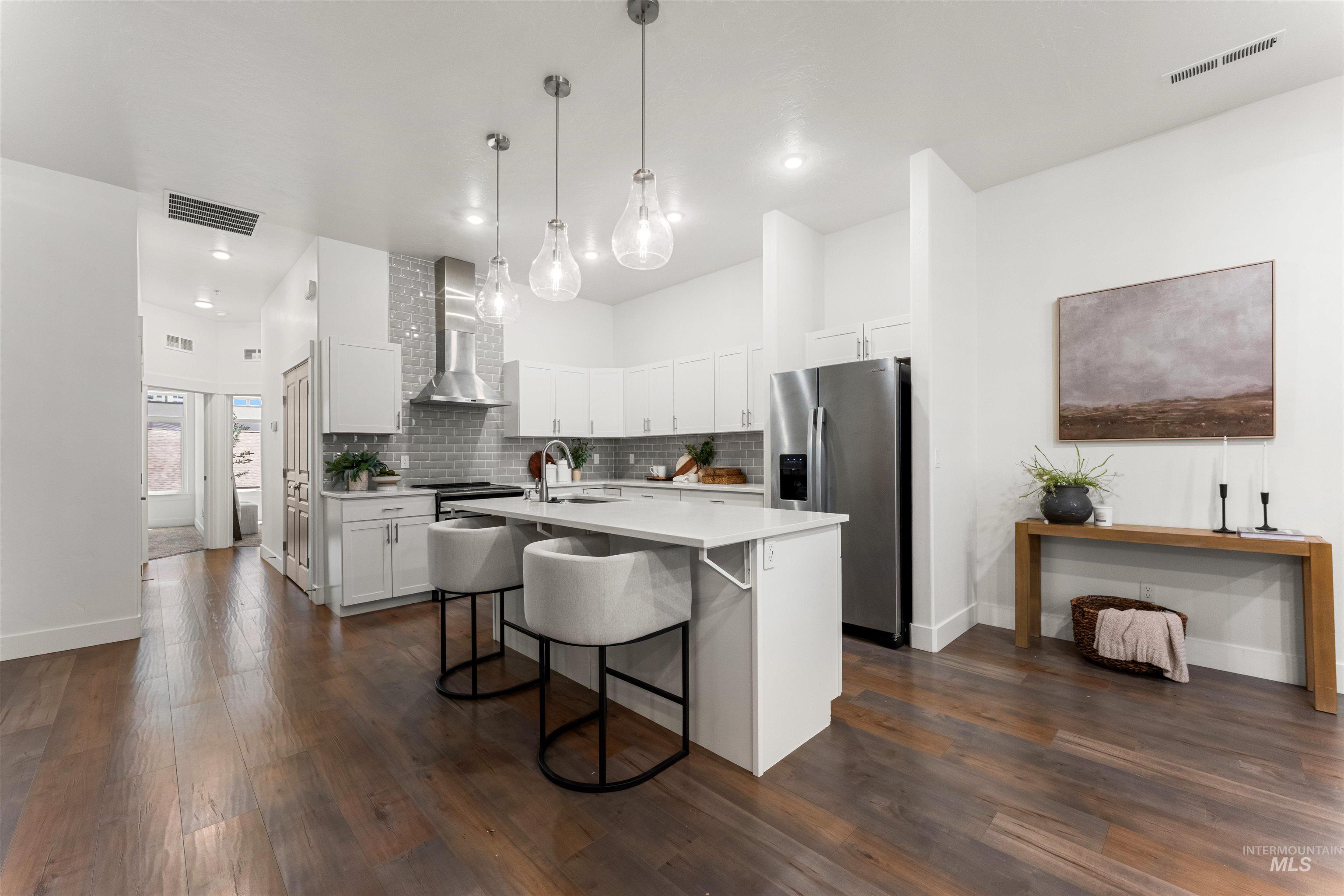 1424 W Front St, Boise, Idaho 83702, 2 Bedrooms, 2 Bathrooms, Residential For Sale, Price $597,000, 98985160
