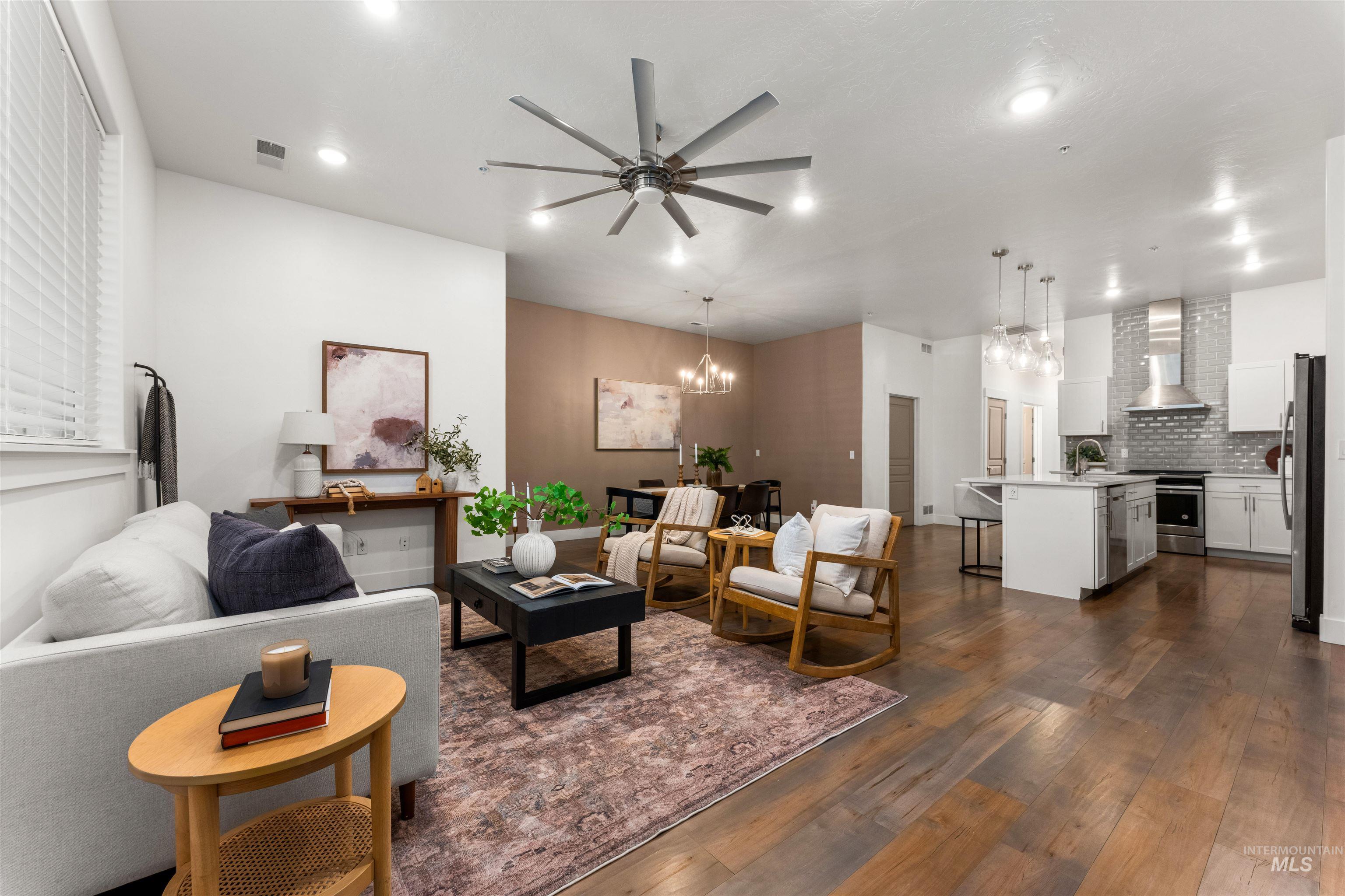 1424 W Front St, Boise, Idaho 83702, 2 Bedrooms, 2 Bathrooms, Residential For Sale, Price $597,000, 98985161