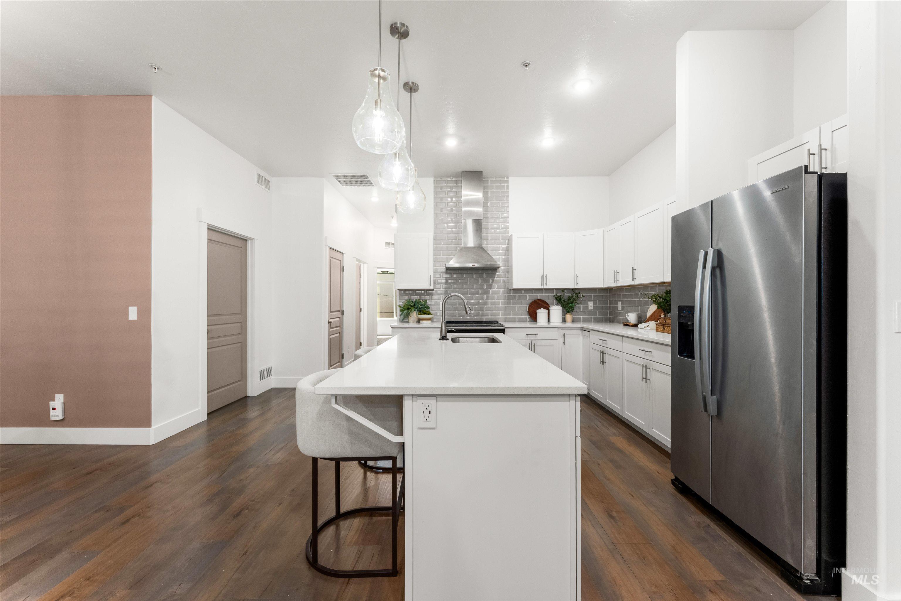 1424 W Front St, Boise, Idaho 83702, 2 Bedrooms, 2 Bathrooms, Residential For Sale, Price $597,000, 98985161