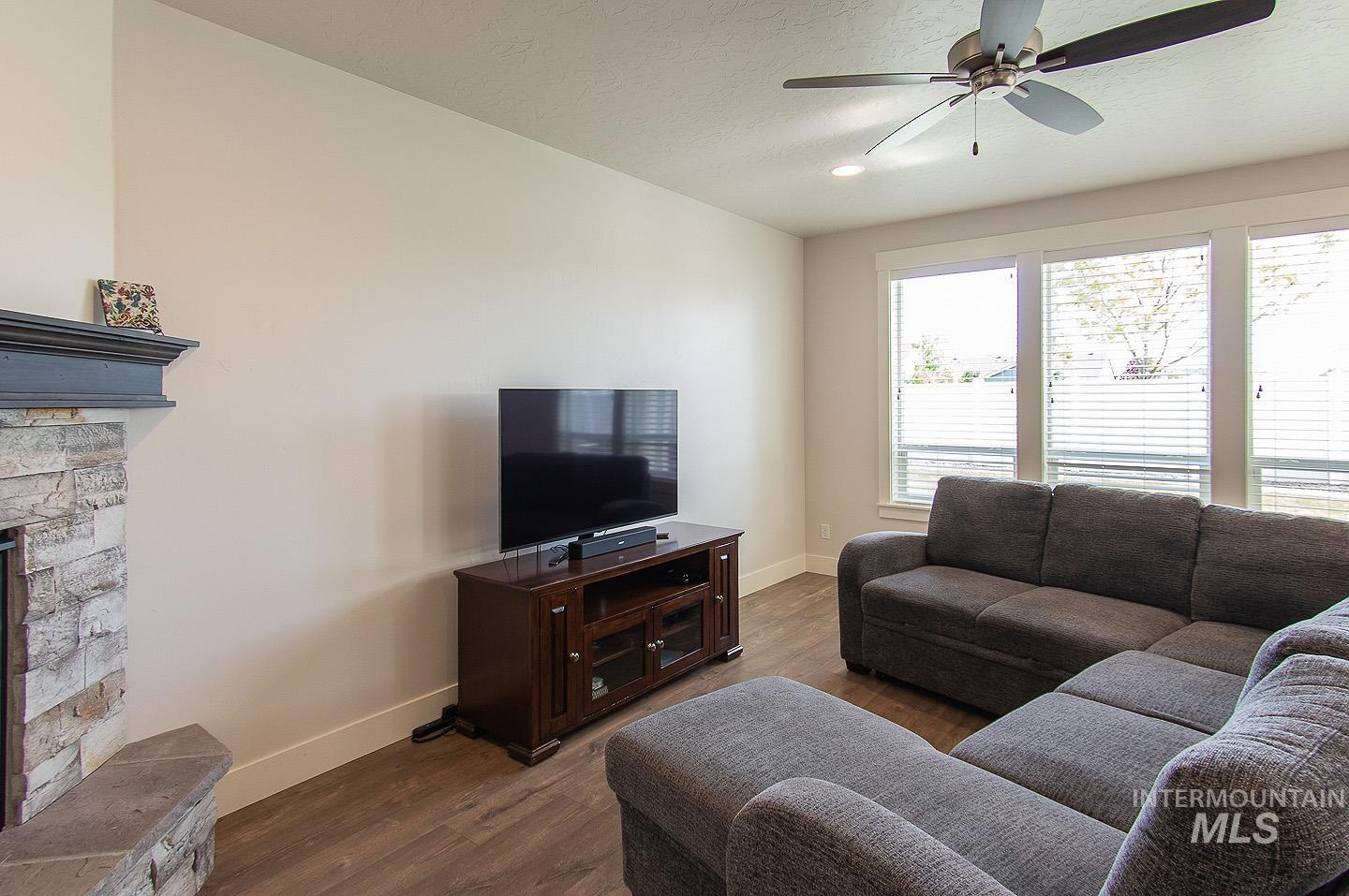 10313 Baker Lake St, Nampa, Idaho 83687, 3 Bedrooms, 2 Bathrooms, Residential For Sale, Price $479,900, 98985165