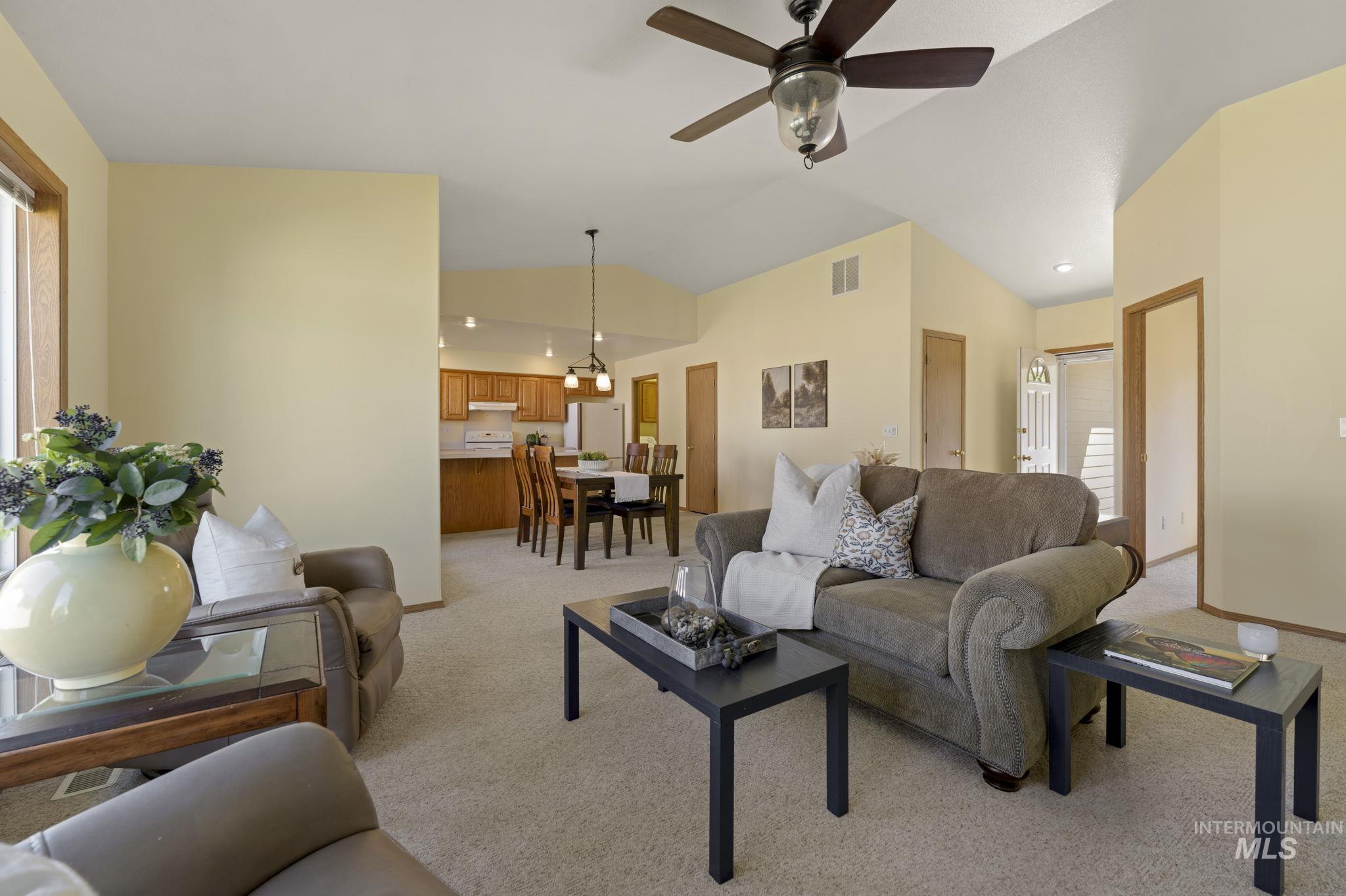 3114 Sunridge Dr, Caldwell, Idaho 83605, 3 Bedrooms, 2 Bathrooms, Residential For Sale, Price $340,000,MLS 98985168