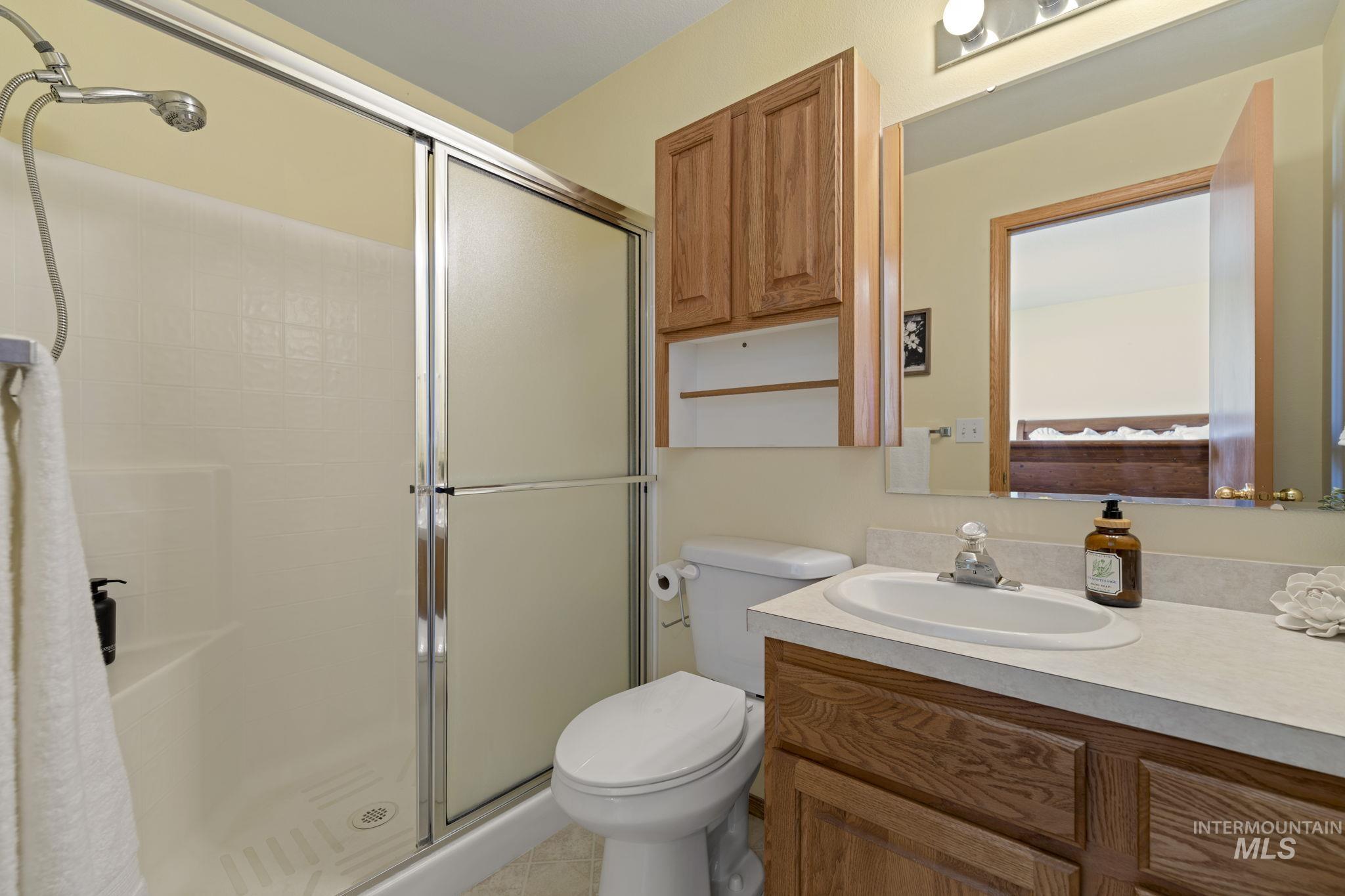 3114 Sunridge Dr, Caldwell, Idaho 83605, 3 Bedrooms, 2 Bathrooms, Residential For Sale, Price $340,000,MLS 98985168